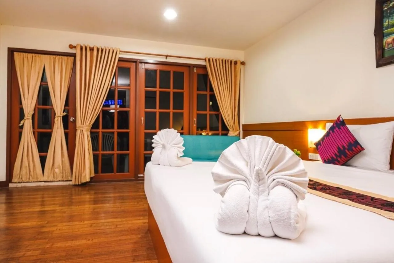 Bed in Neptuna Hotel