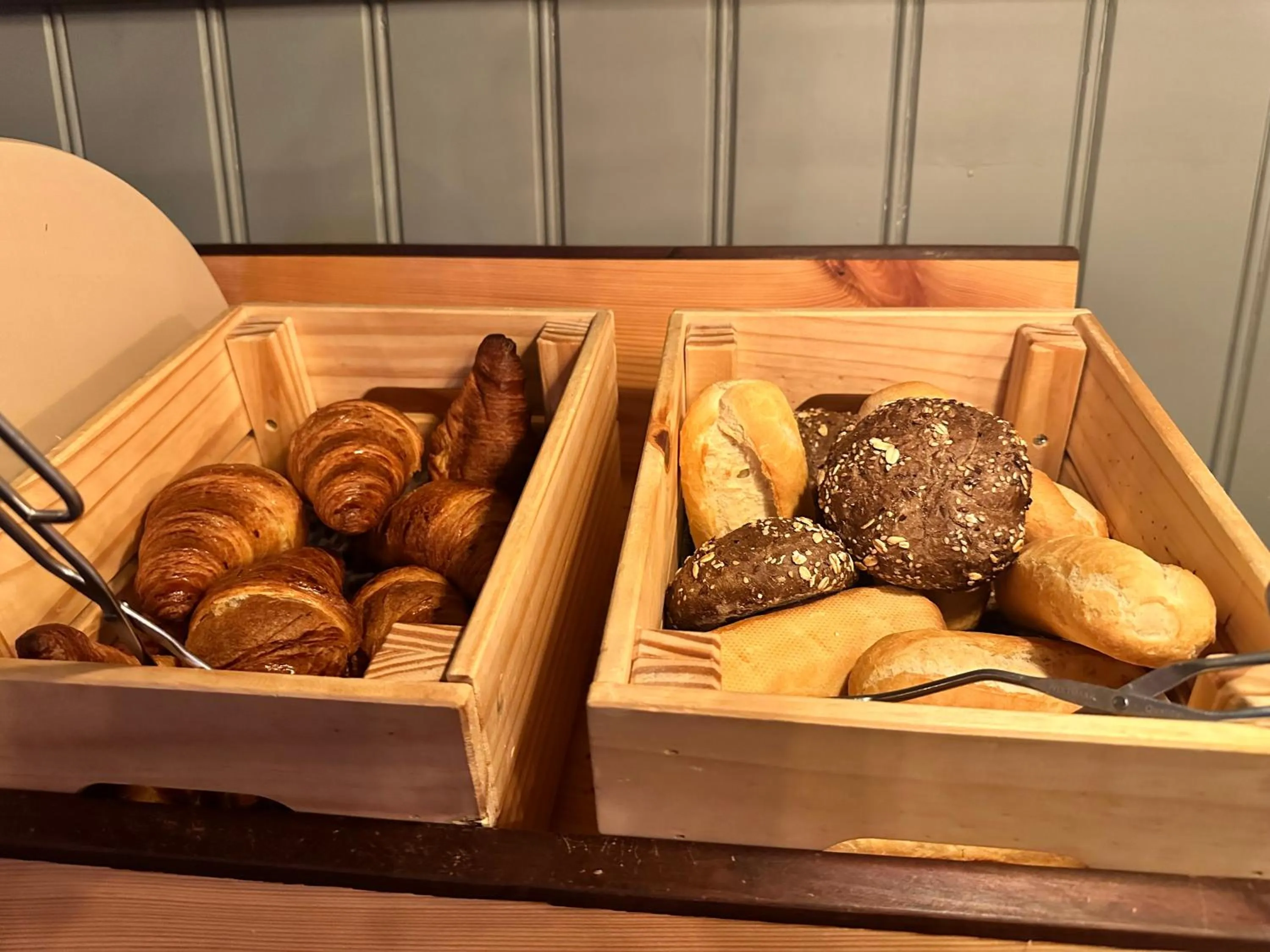 Breakfast in Hotel Buren