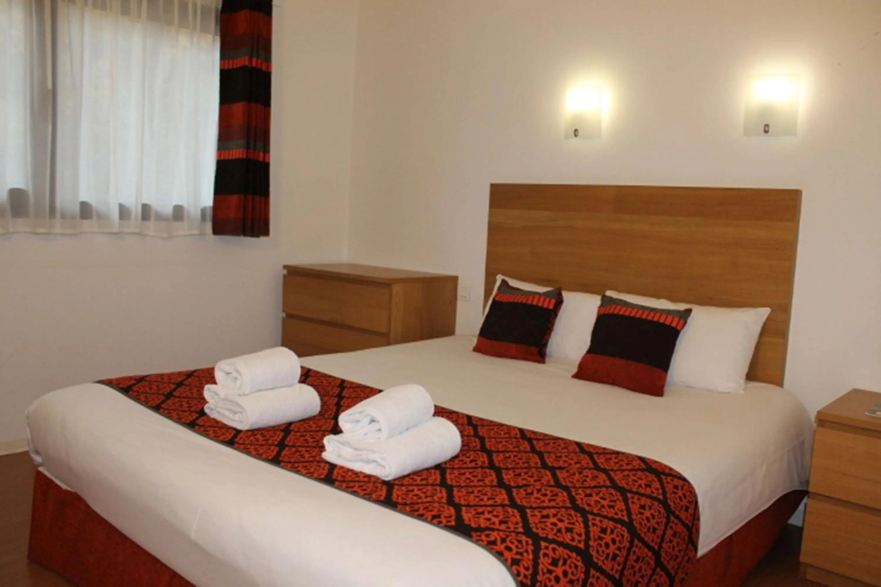 Bedroom, Bed in Brit Hotel MOTEL - Lyon L'Arbresle