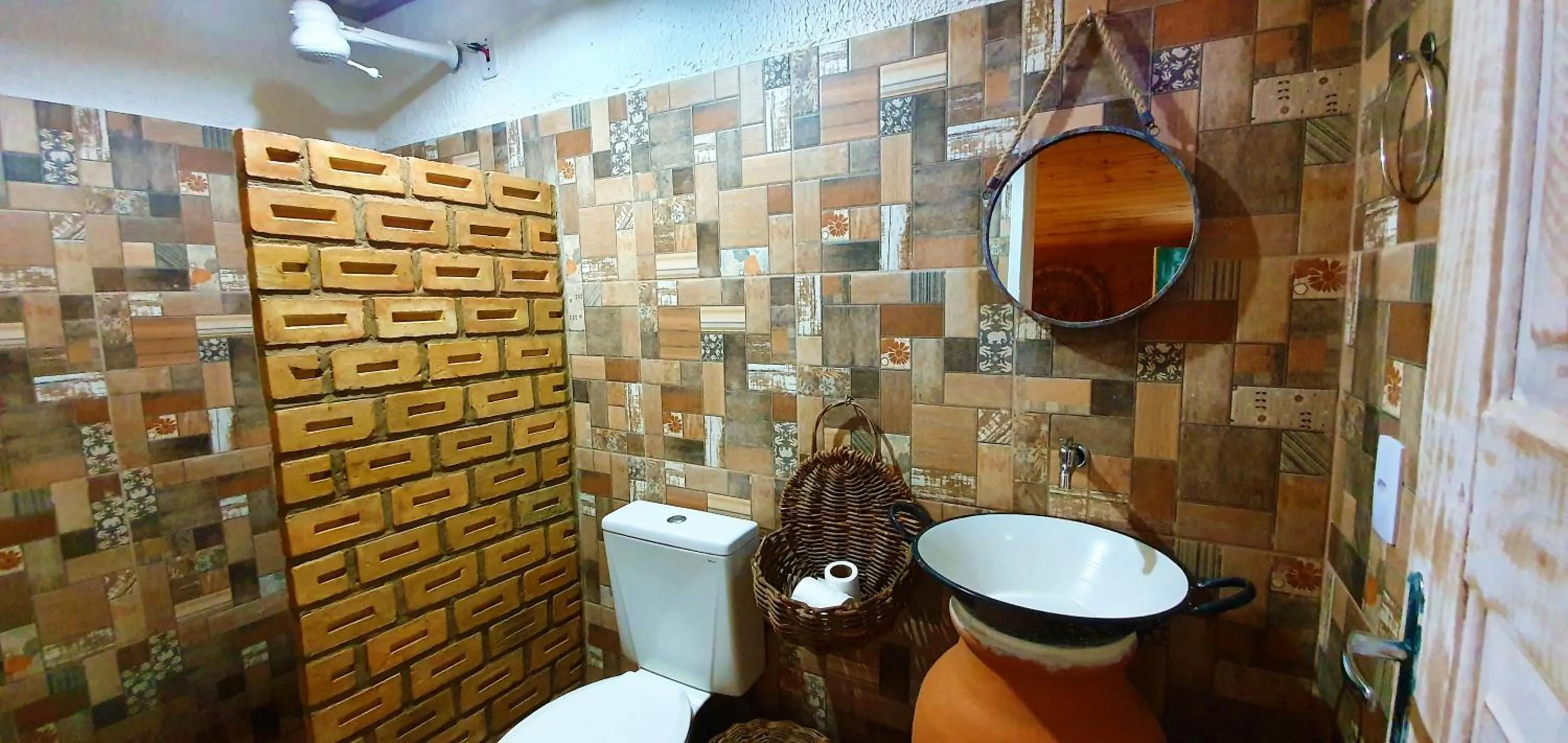 Bathroom in Vila Aju - Pousada Temática