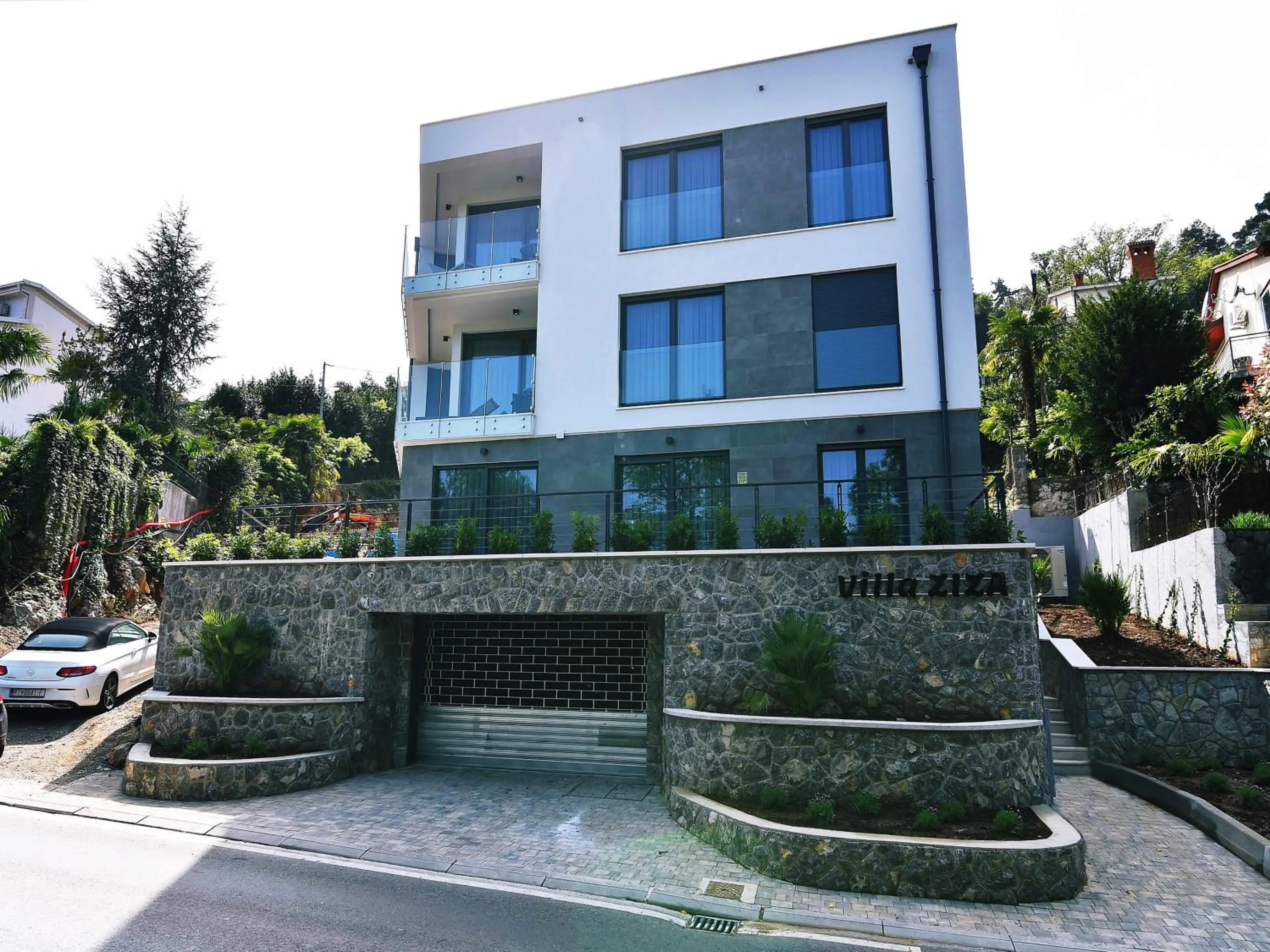Facade/entrance in Apartments in Villa Ziza, rooftop swimming pool
