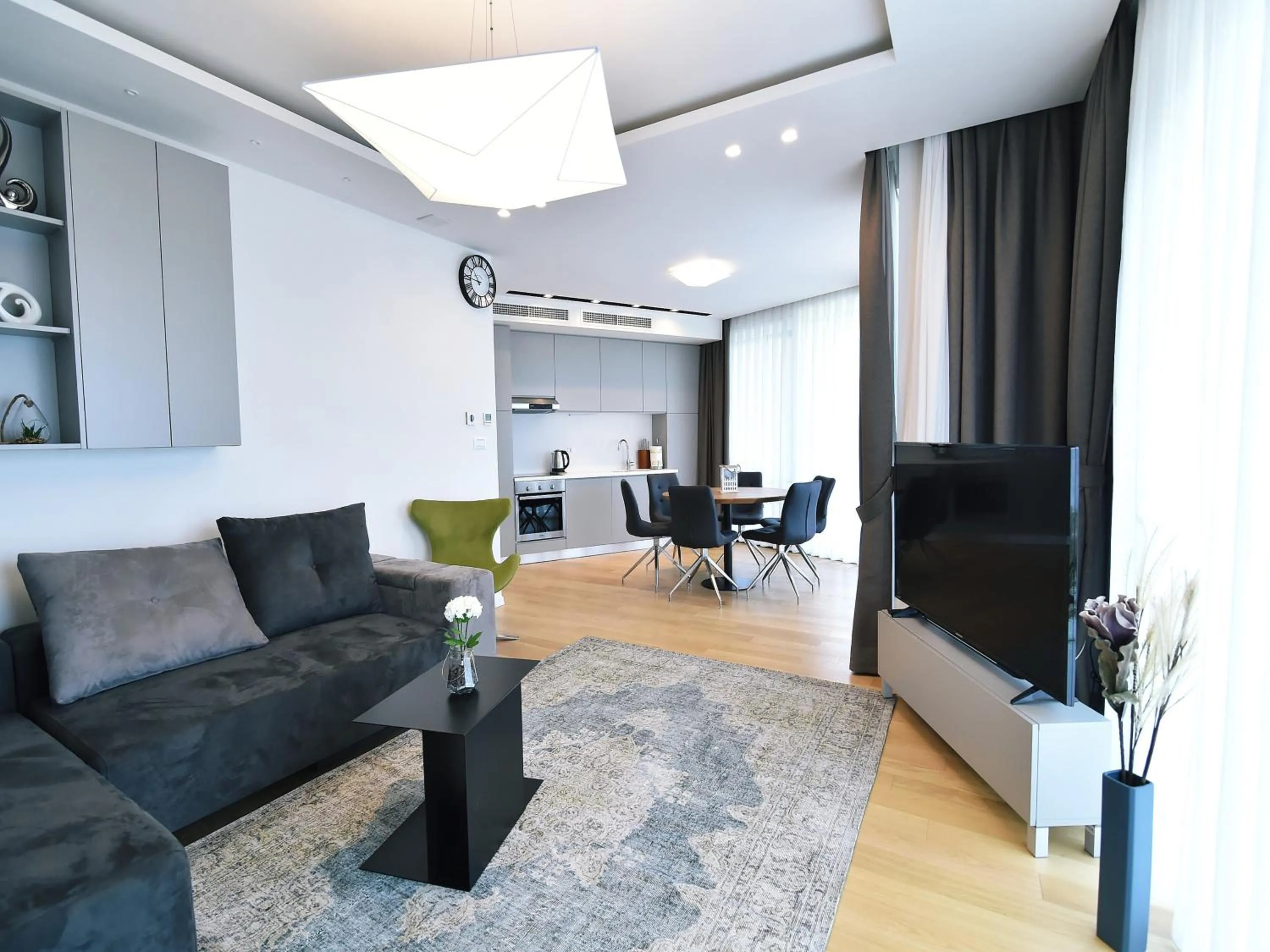 TV and multimedia in Apartments in Villa Ziza, rooftop swimming pool