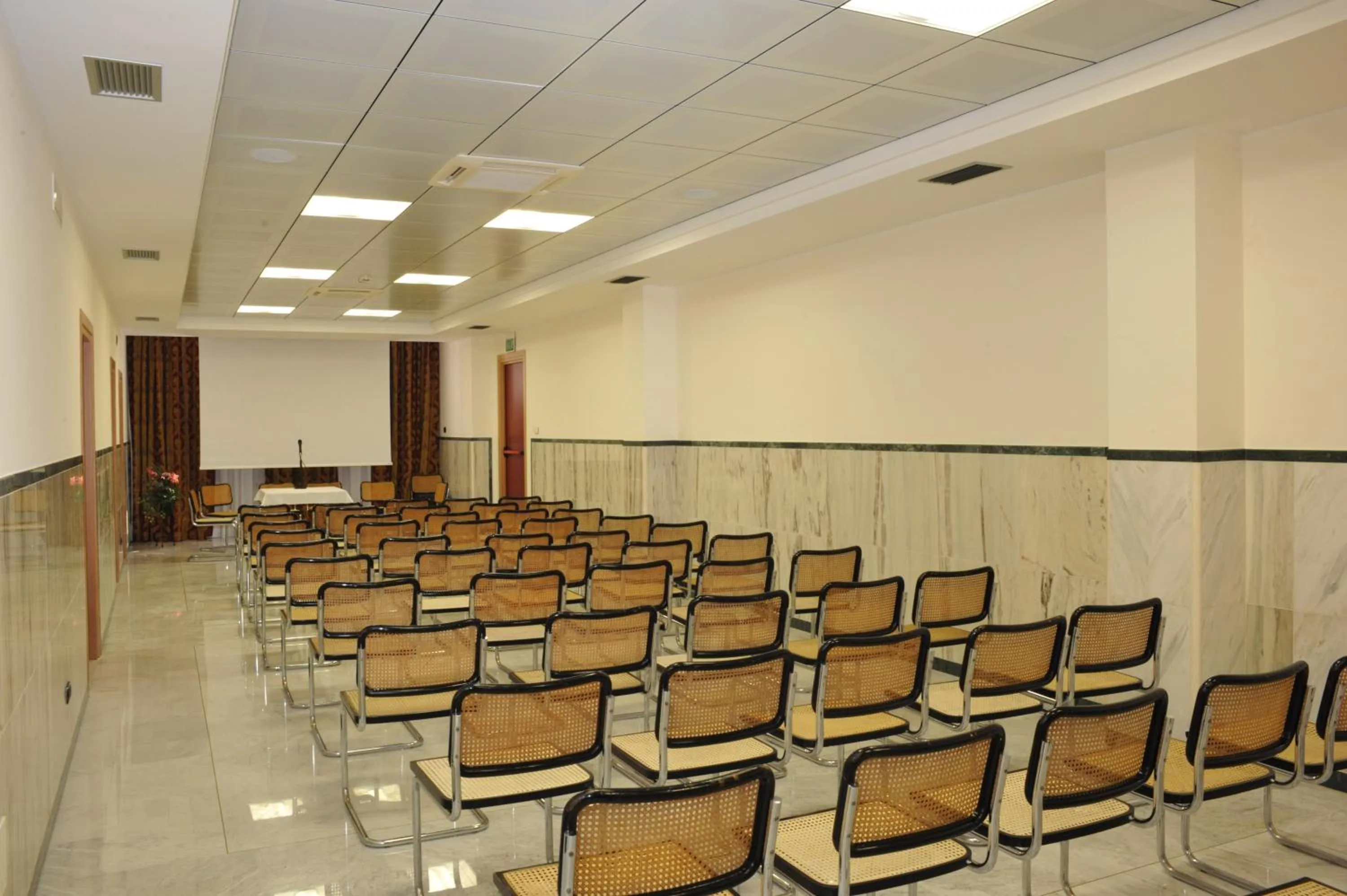 Business facilities in Hotel Da Franco