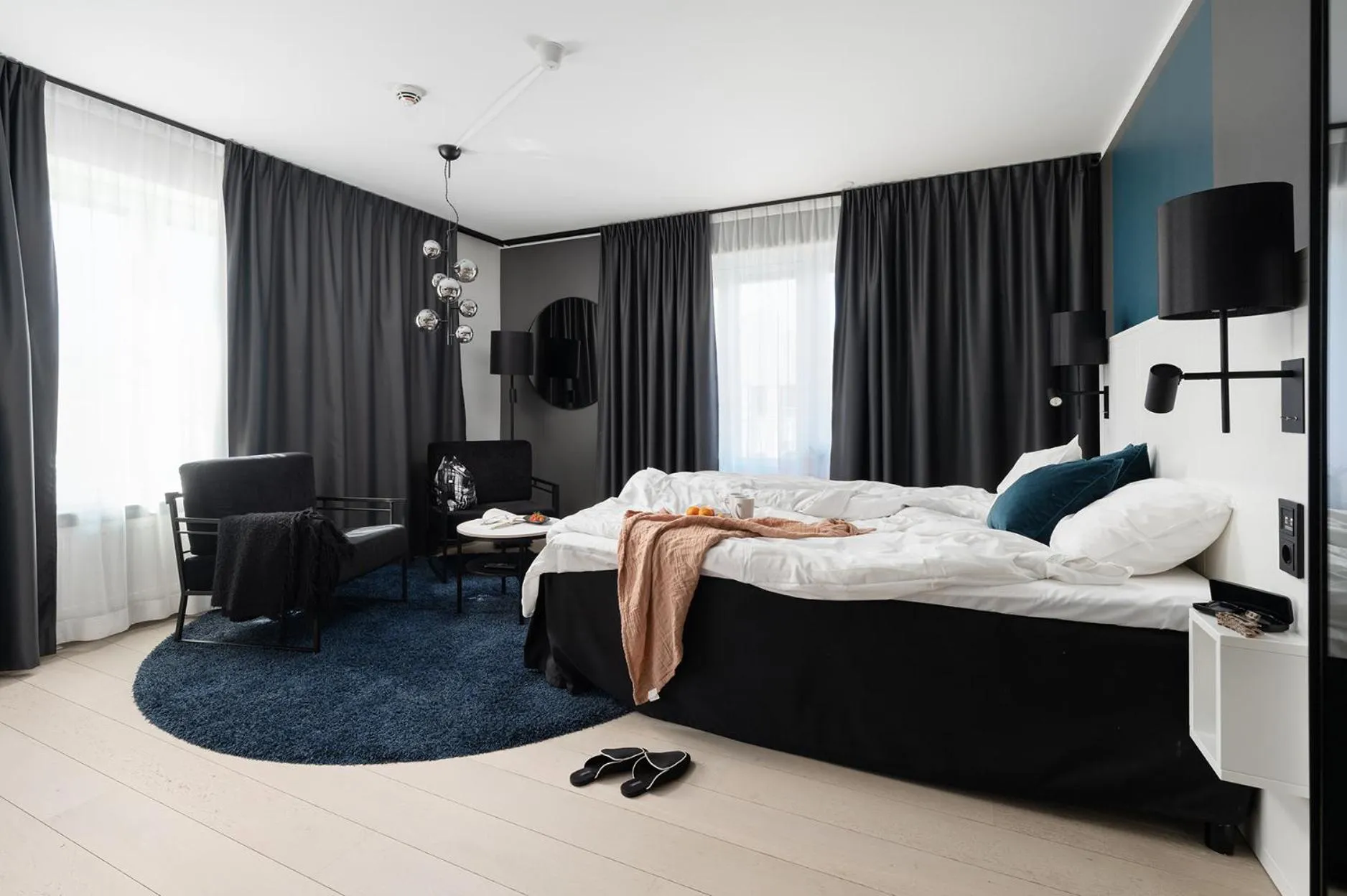 Photo of the whole room, Bed in Sky Hotel City Apartments