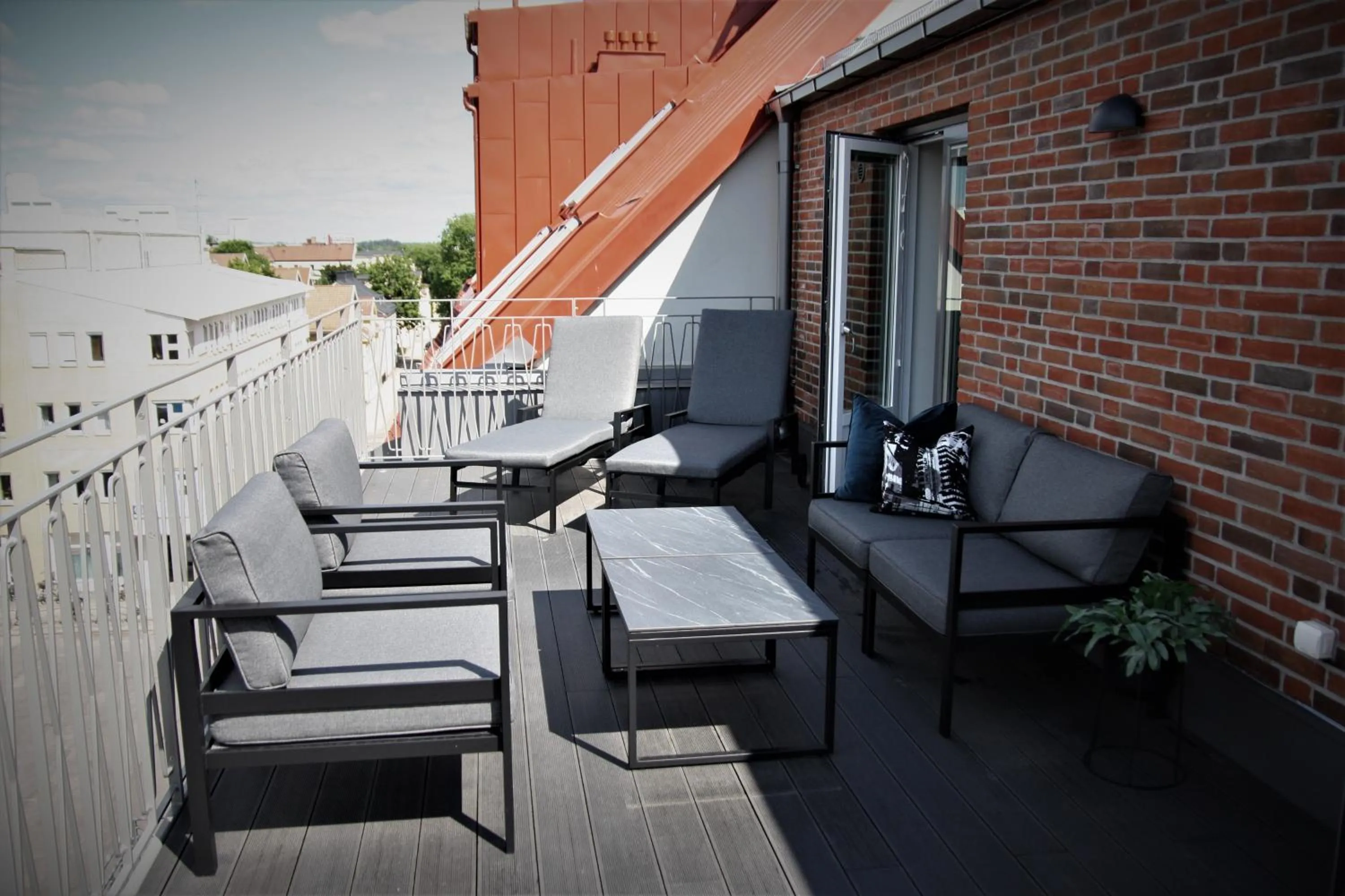 Balcony/Terrace in Sky Hotel City Apartments