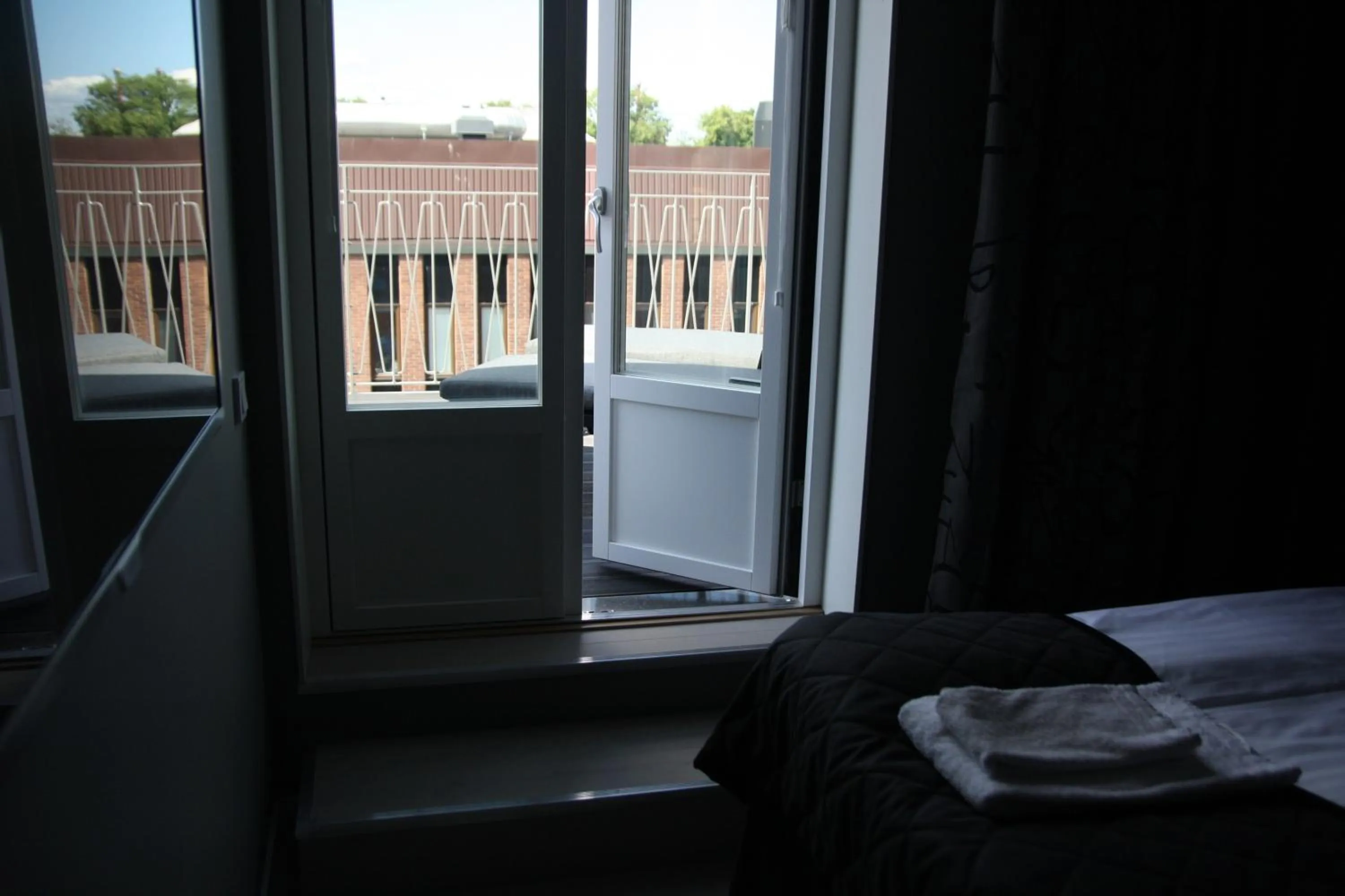 Bedroom, Bed in Sky Hotel City Apartments