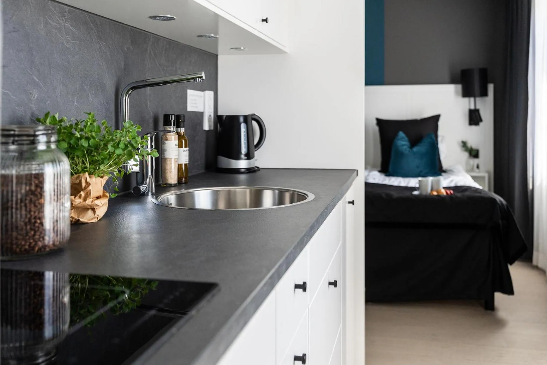 Kitchen or kitchenette in Sky Hotel City Apartments