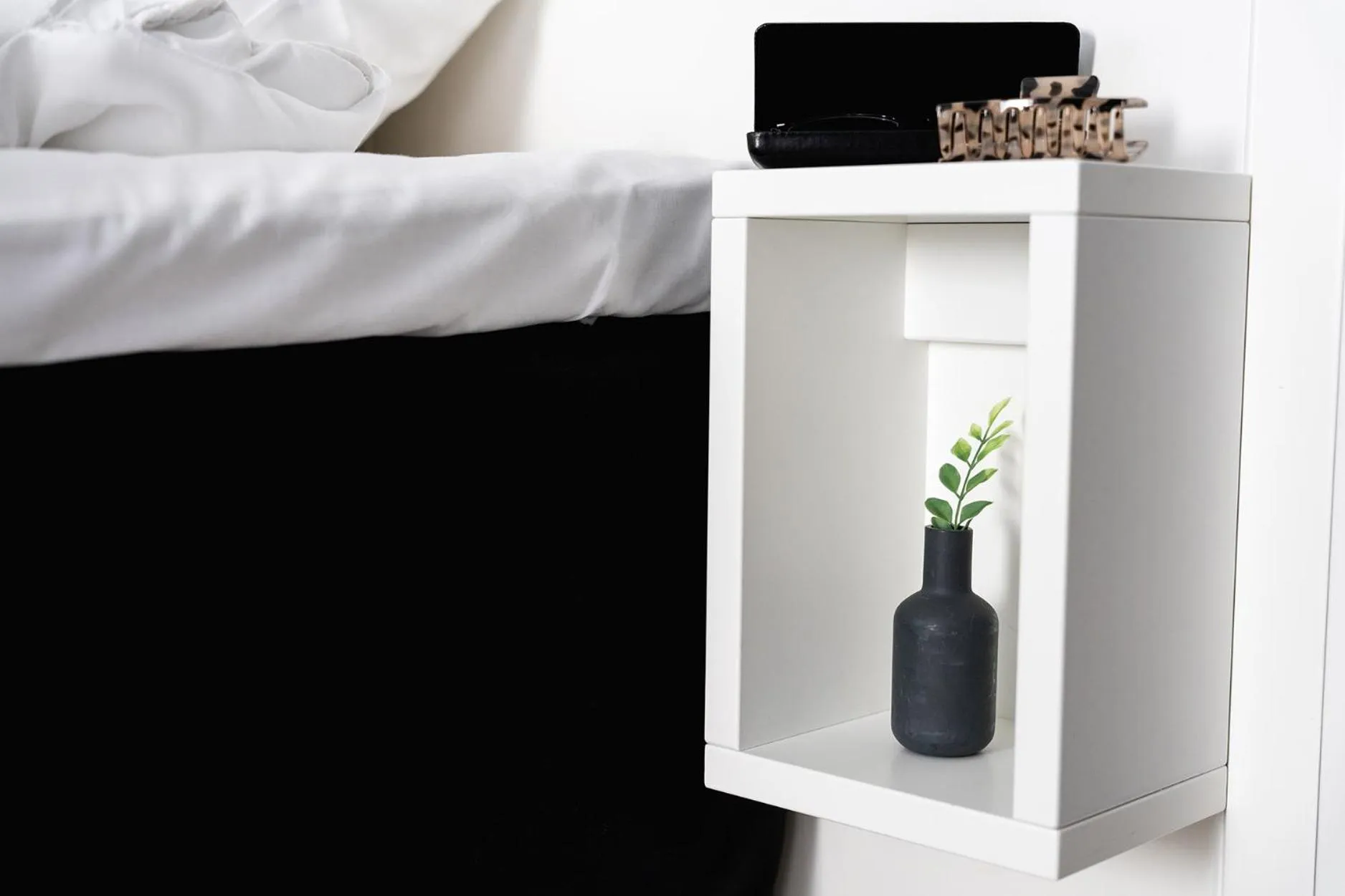 Bed in Sky Hotel City Apartments