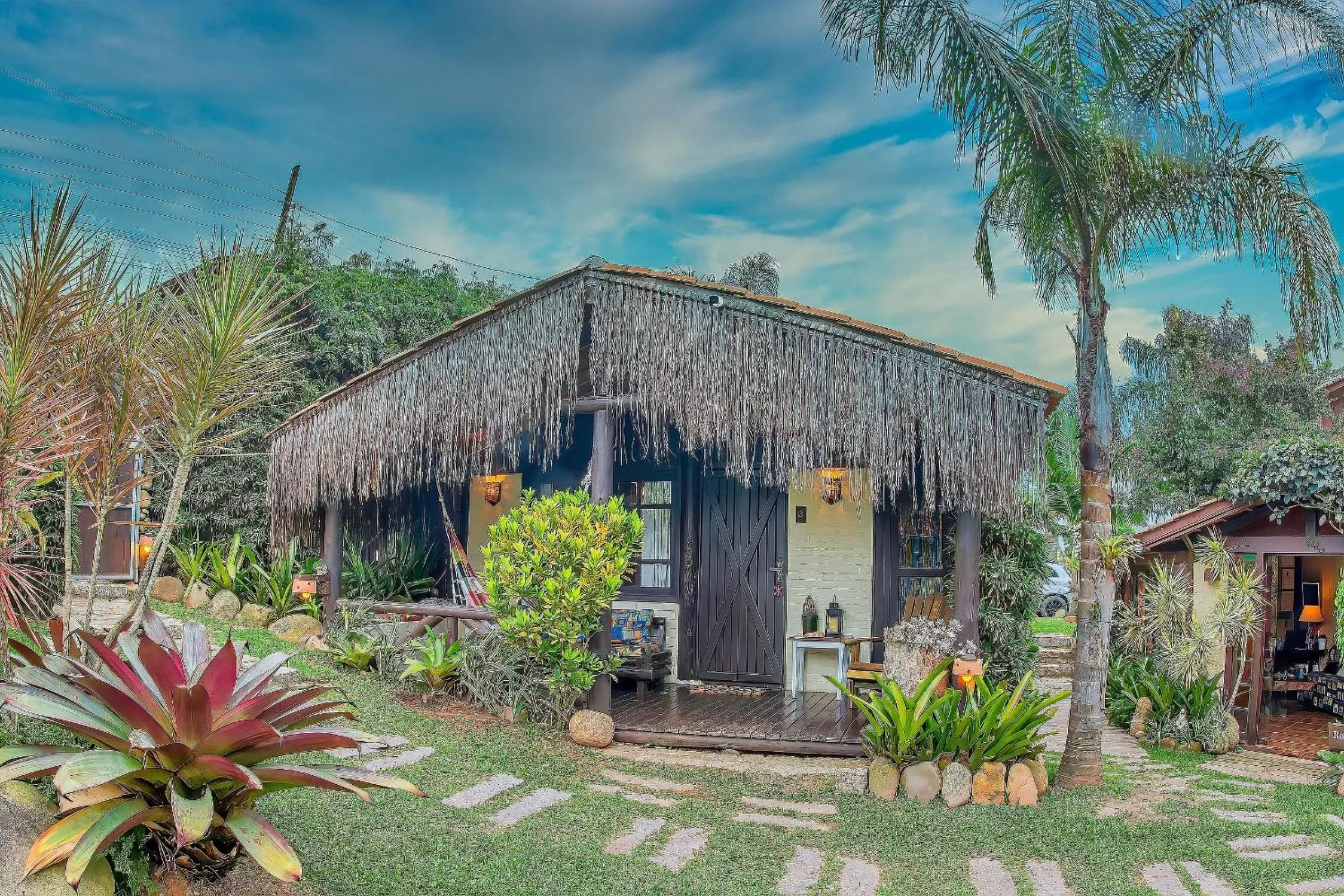 Deluxe Studio in Pousada Rosa da Praia - Praia do Rosa - SC Deluxe Studio in Pousada Rosa da Praia - Praia do Rosa - SC