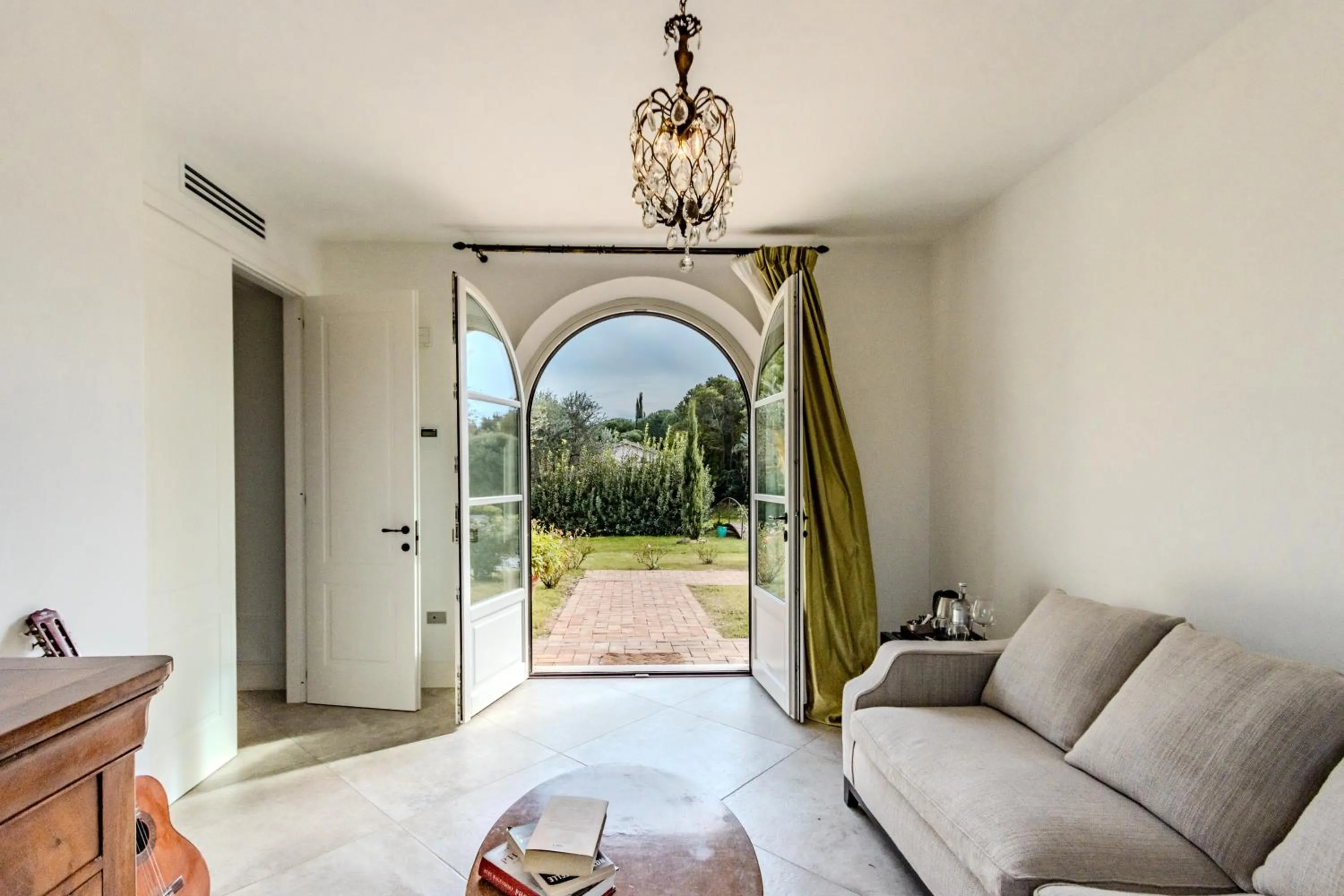 Garden view in Agriturismo Villa Toscana