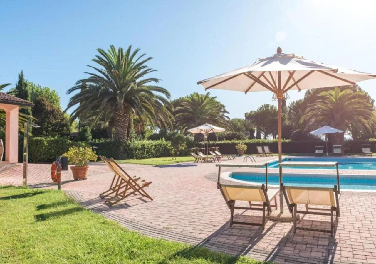 Pool view in Agriturismo Villa Toscana