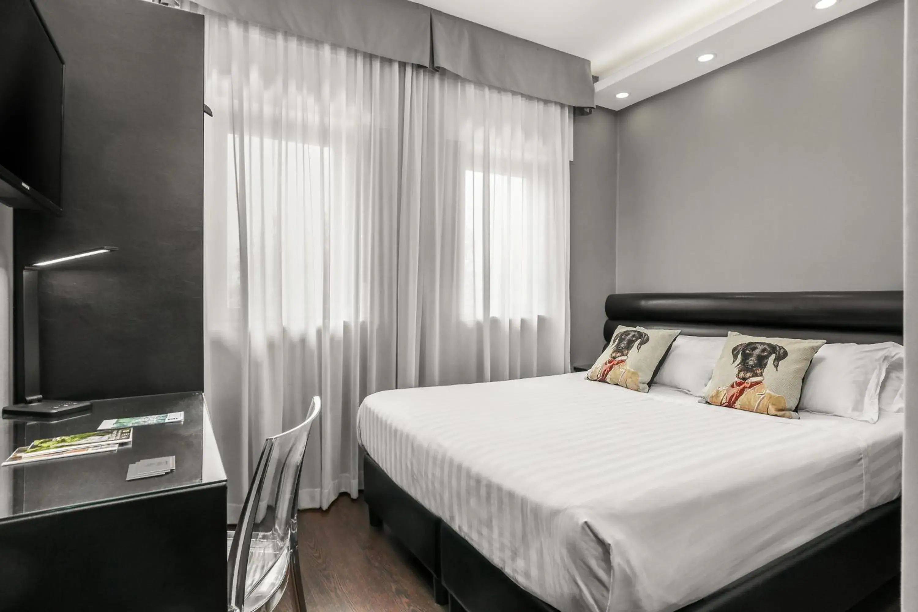 Double Room - single occupancy - Disability Access in Reggia Suite Spa Hotel Double Room - single occupancy - Disability Access in Reggia Suite Spa Hotel