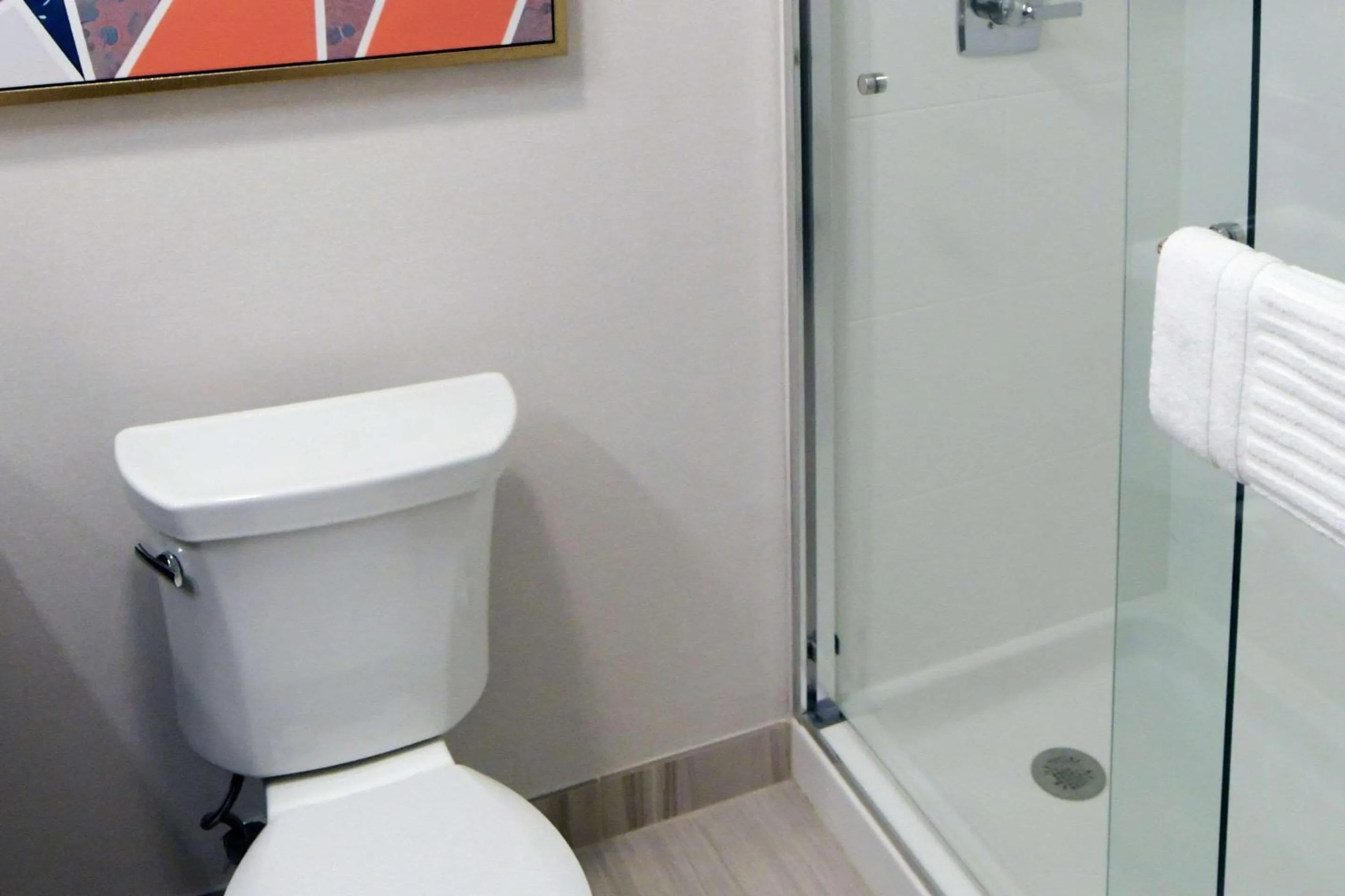 Bathroom in Comfort Inn & Suites NW Milwaukee