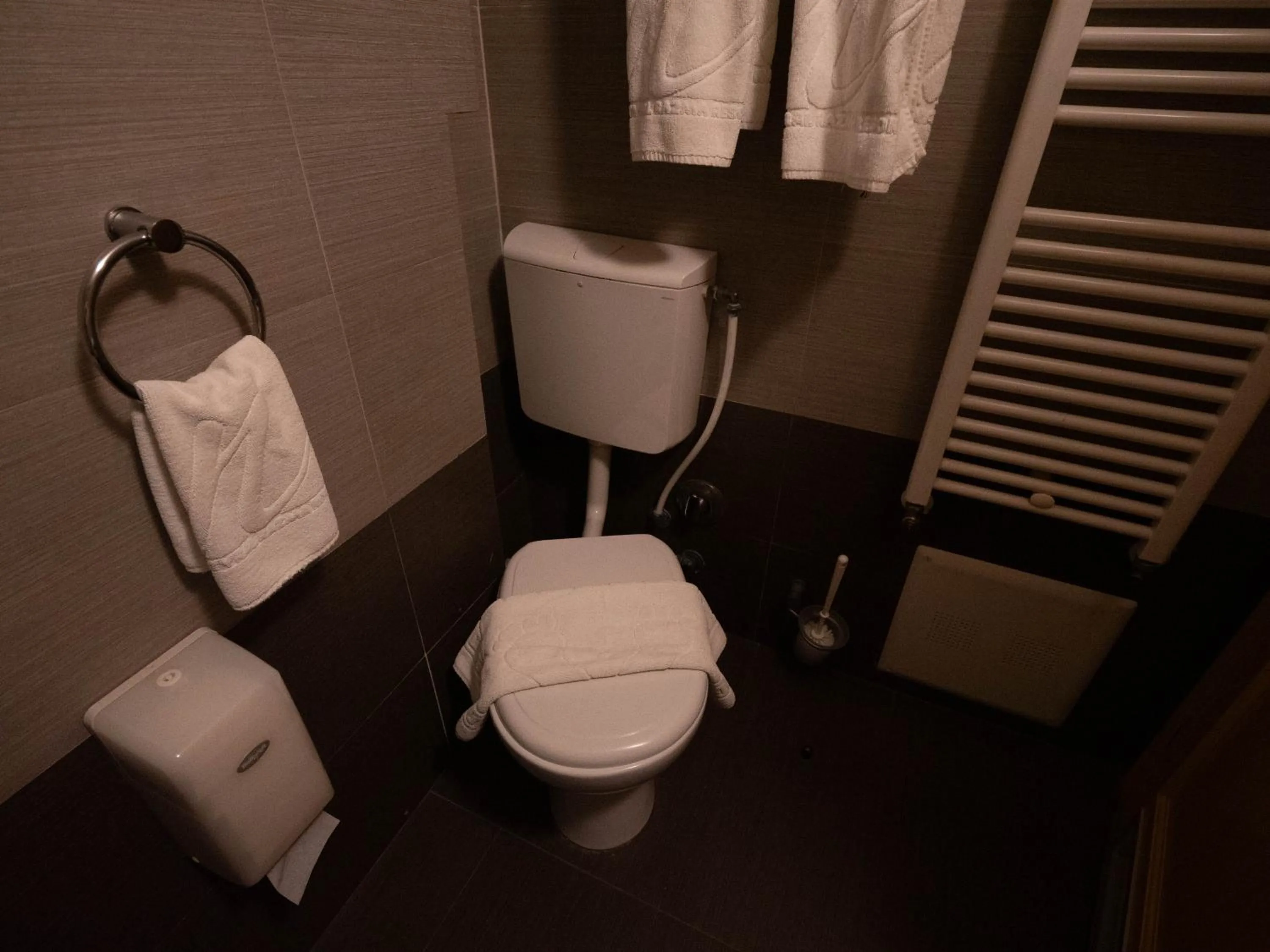 Toilet in Natyral Razma Resort