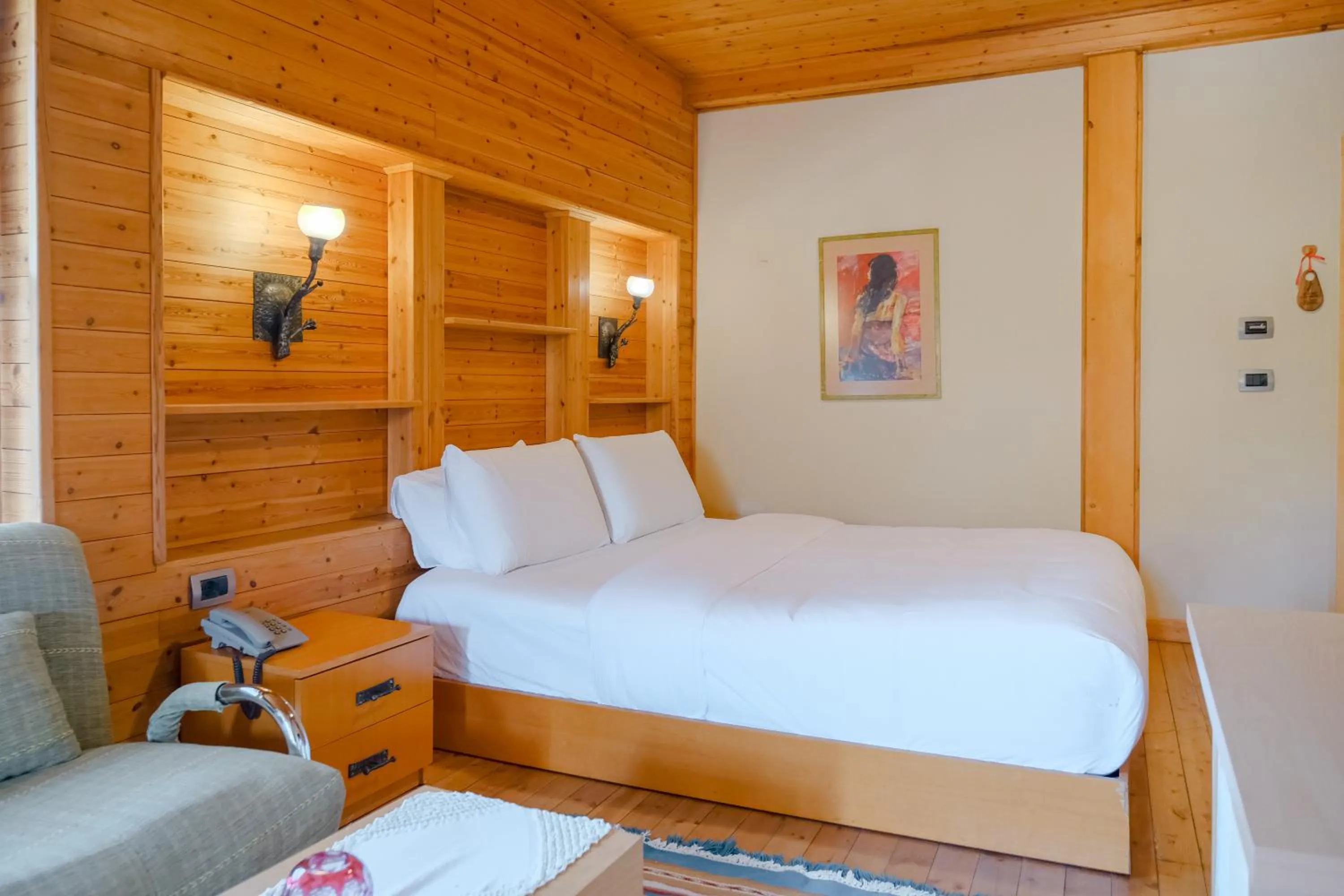 Living room, Bed in Natyral Razma Resort