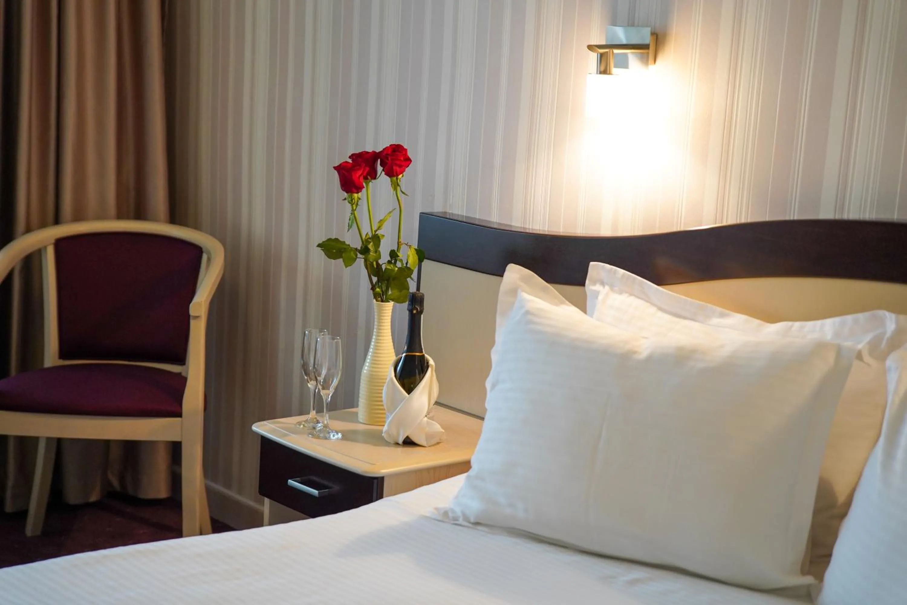 Photo of the whole room, Bed in Caprioara Spa&Wellness Resort