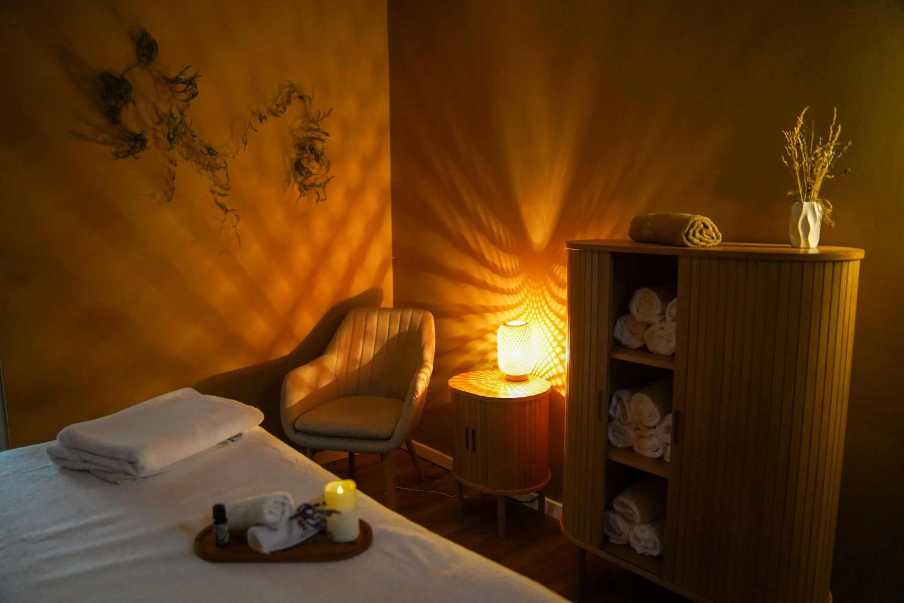 Bed in Caprioara Spa&Wellness Resort