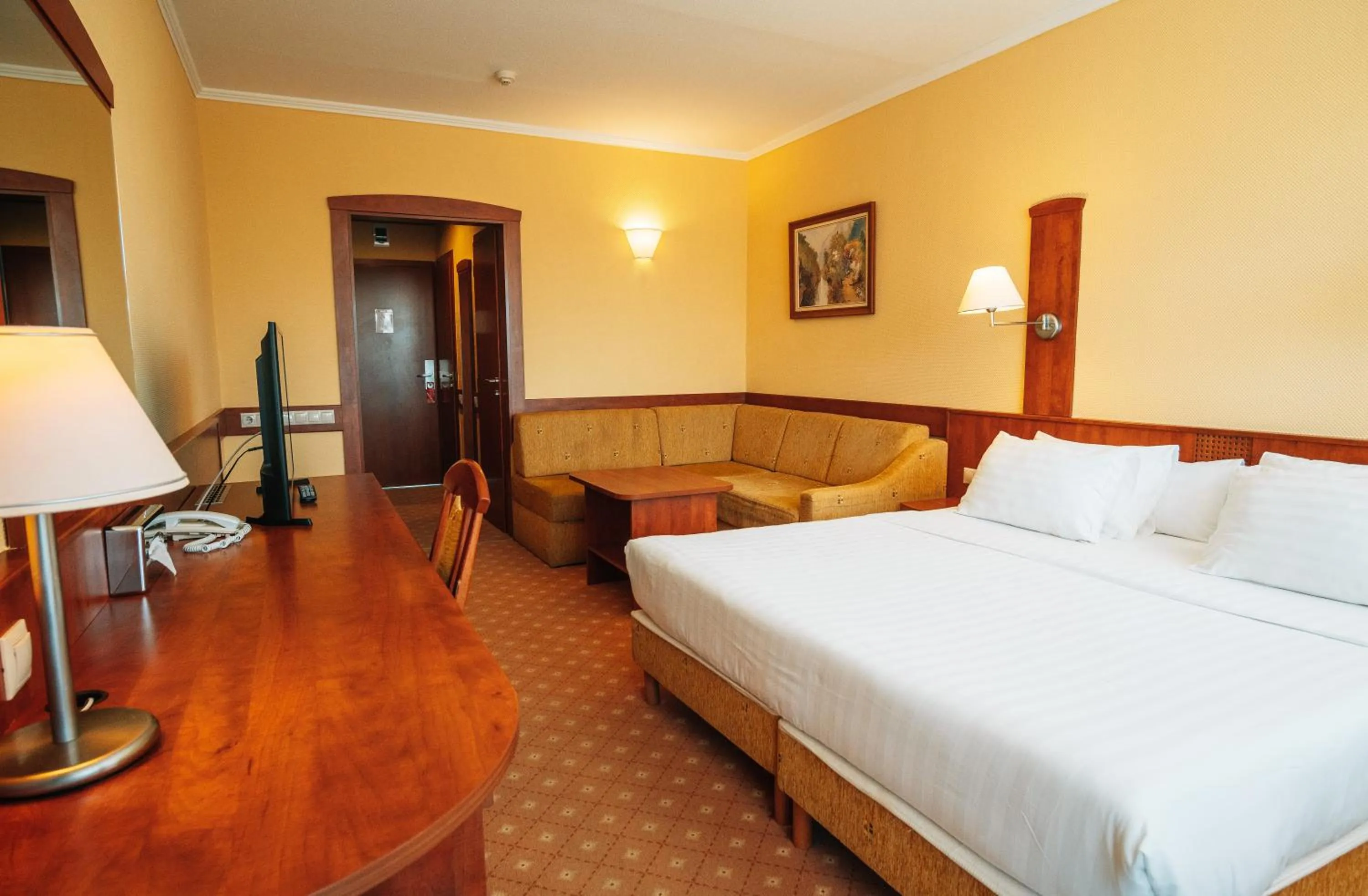 Bedroom, Bed in Belenus Thermalhotel superior