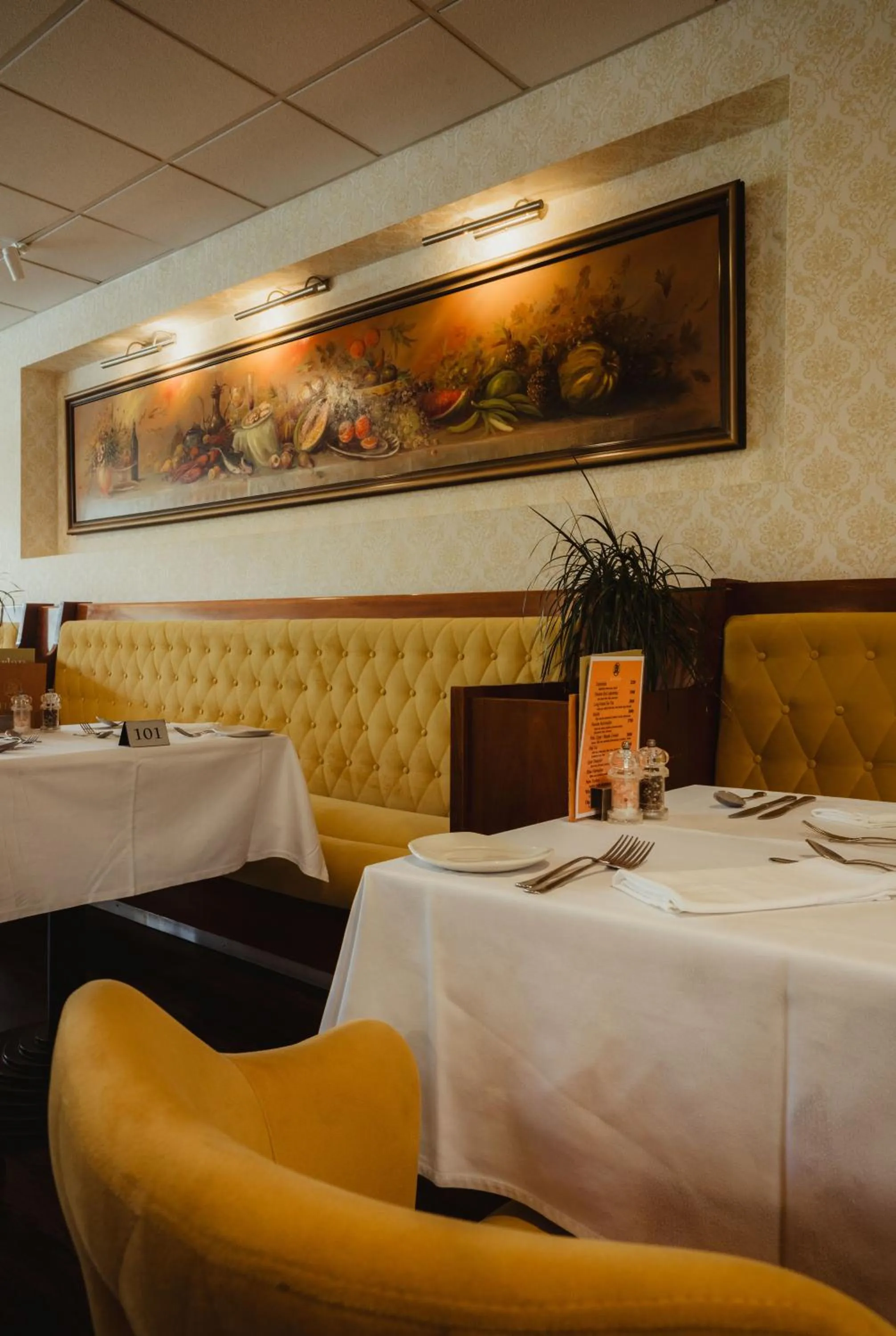 Restaurant/places to eat in Belenus Thermalhotel superior