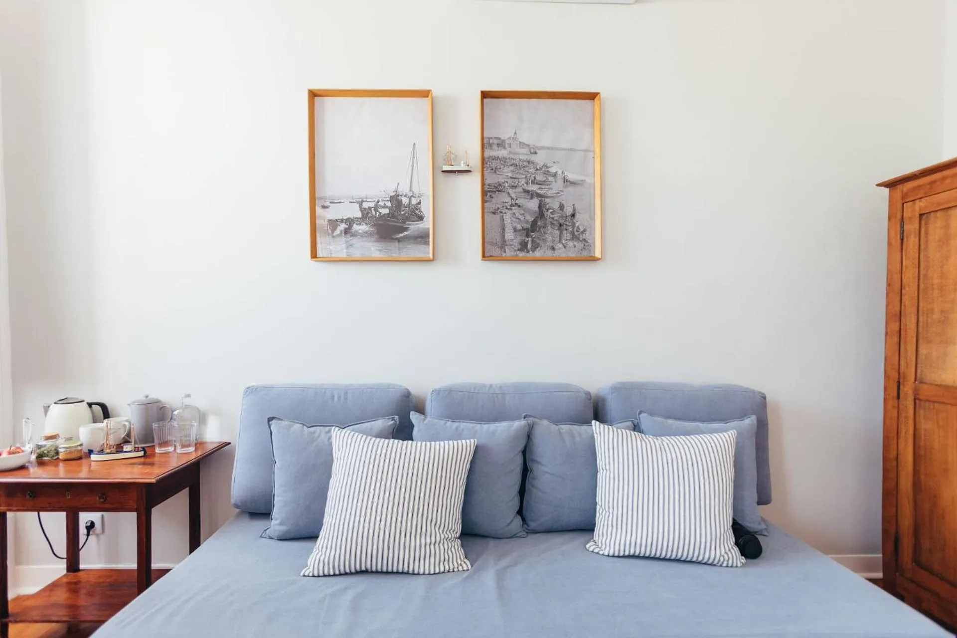 Seating area, Bed in LEGASEA - Cascais Guesthouse