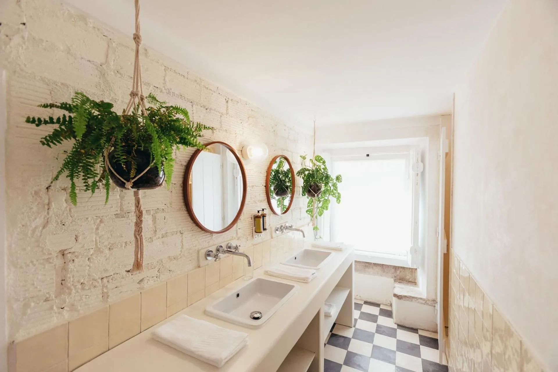 Bathroom in LEGASEA - Cascais Guesthouse