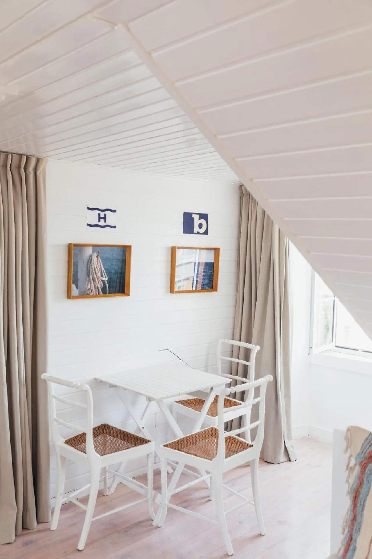 Seating area in LEGASEA - Cascais Guesthouse