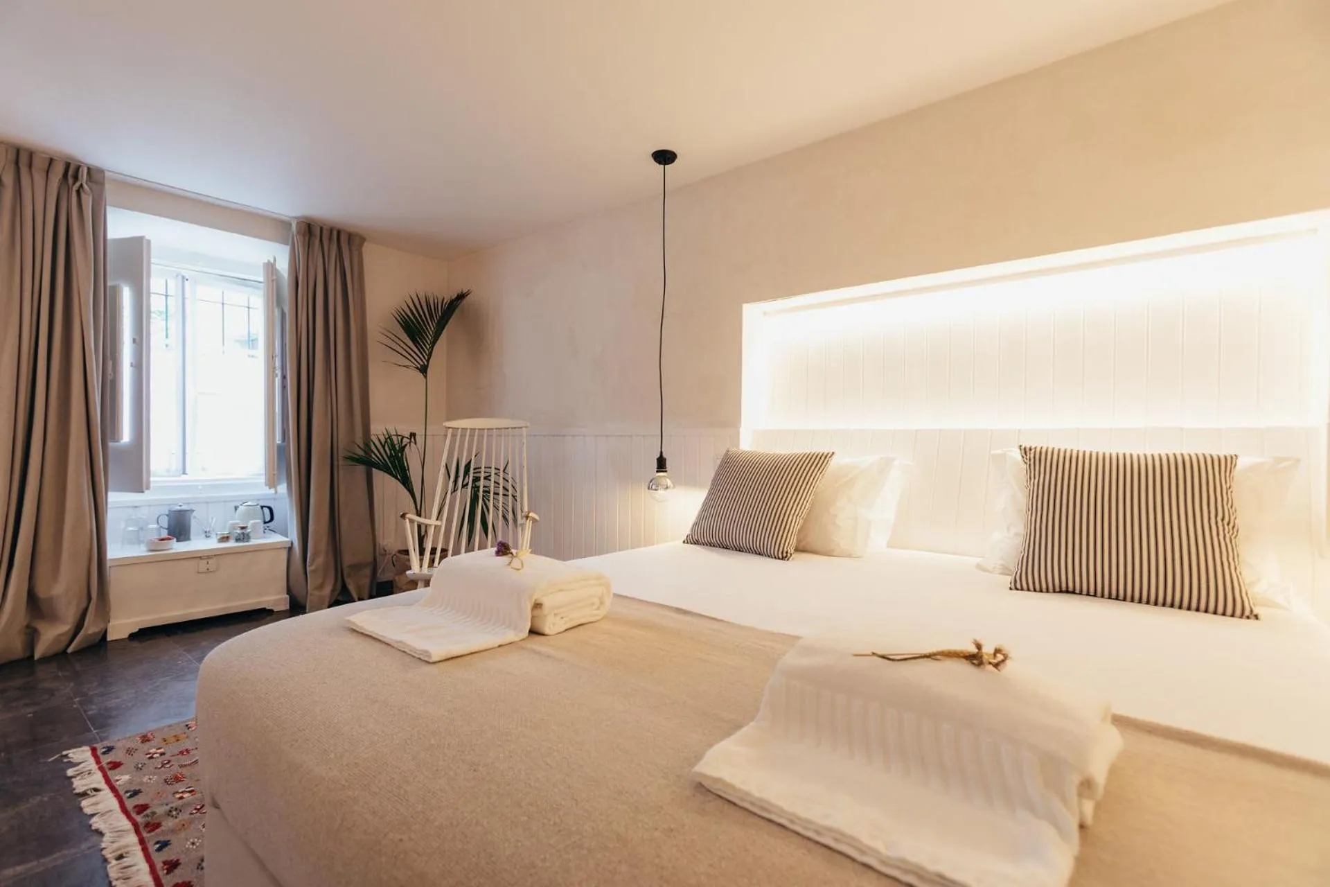 Bed in LEGASEA - Cascais Guesthouse