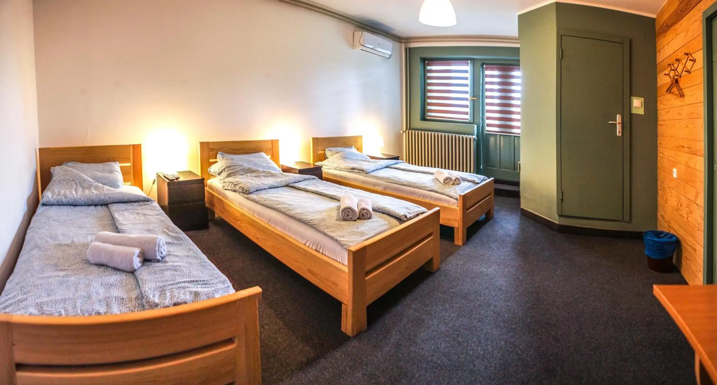 Classic Triple Room in Gorski vrt Classic Triple Room in Gorski vrt