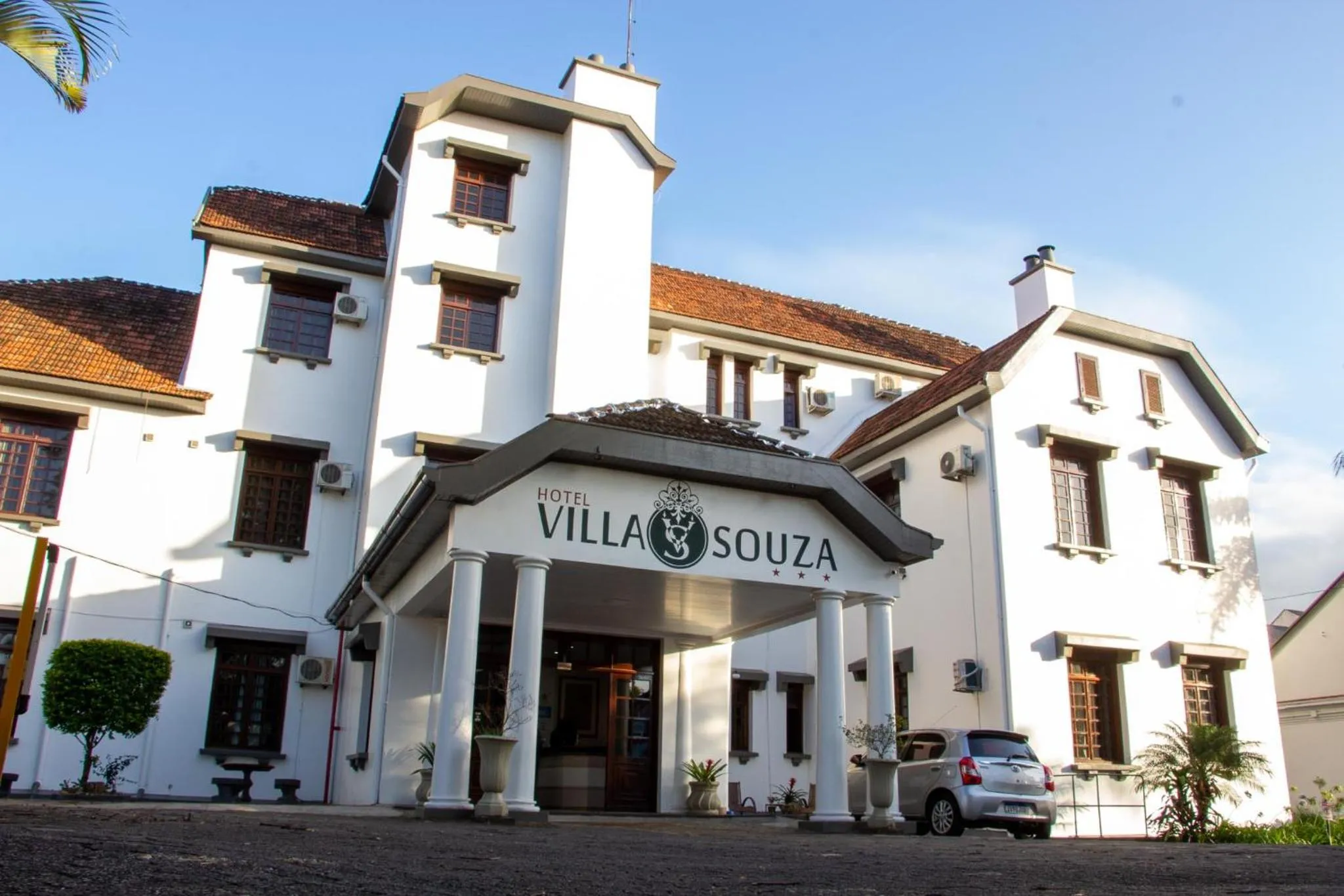 Property building in Hotel Villa Souza Ltda