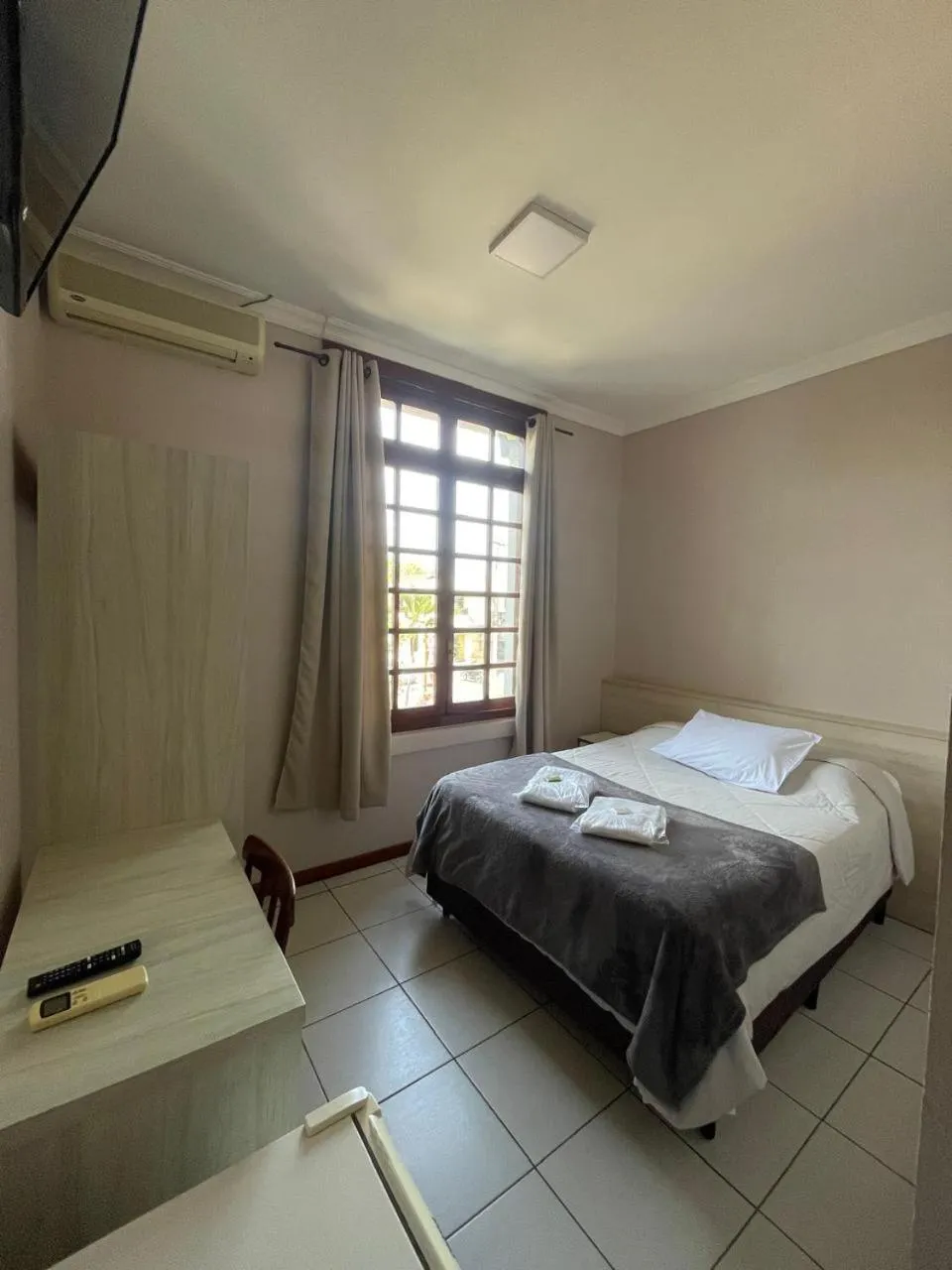 Photo of the whole room, Bed in Hotel Villa Souza Ltda