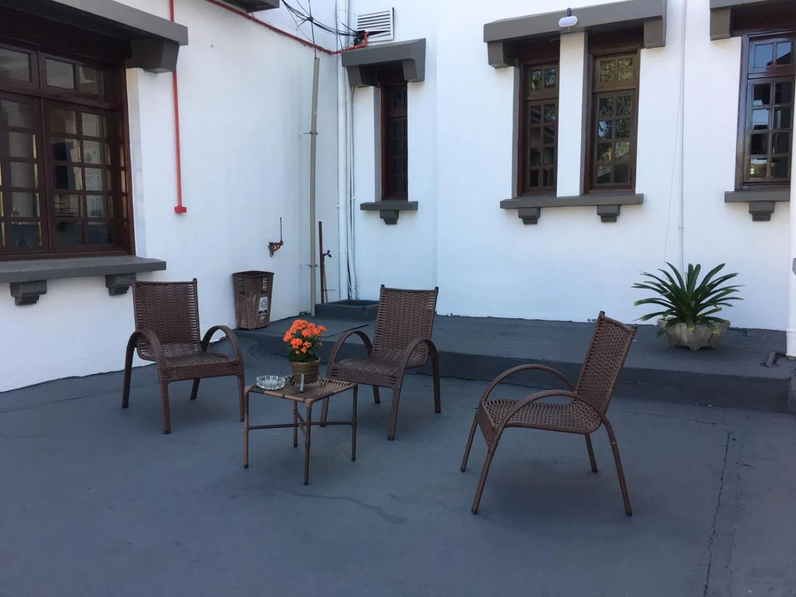 Seating area in Hotel Villa Souza Ltda