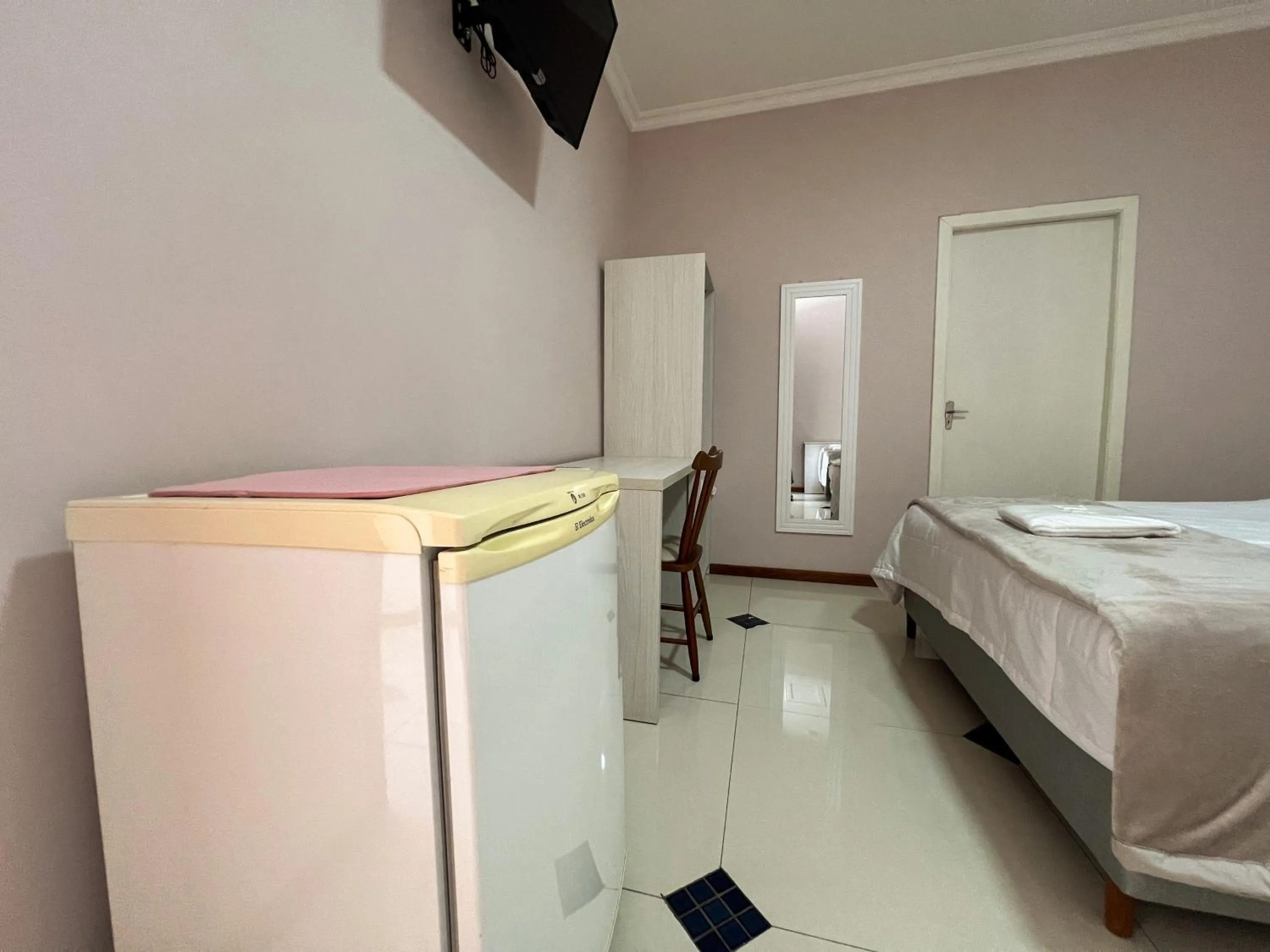 Photo of the whole room, Bed in Hotel Villa Souza Ltda