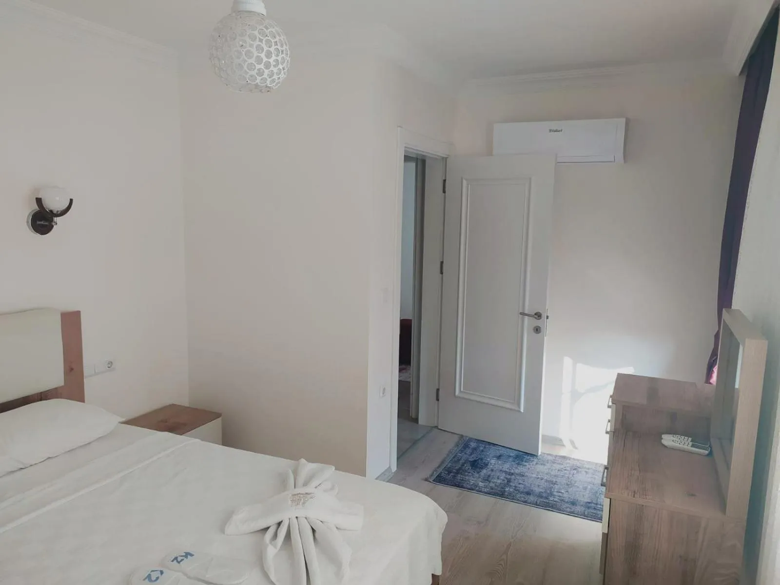 Bedroom, Bed in Kaya House Daily Flat