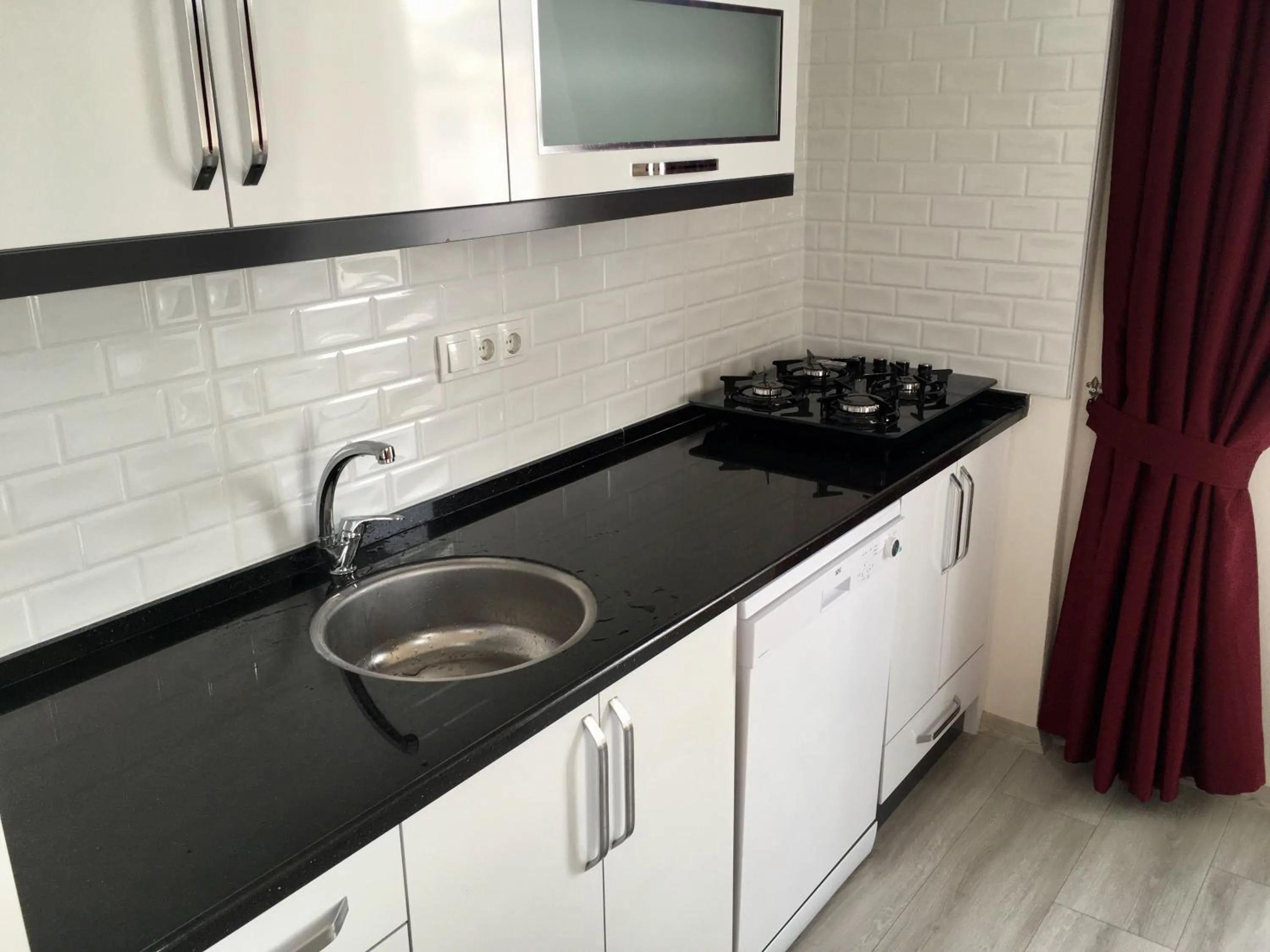 Kaya House Daily Flat