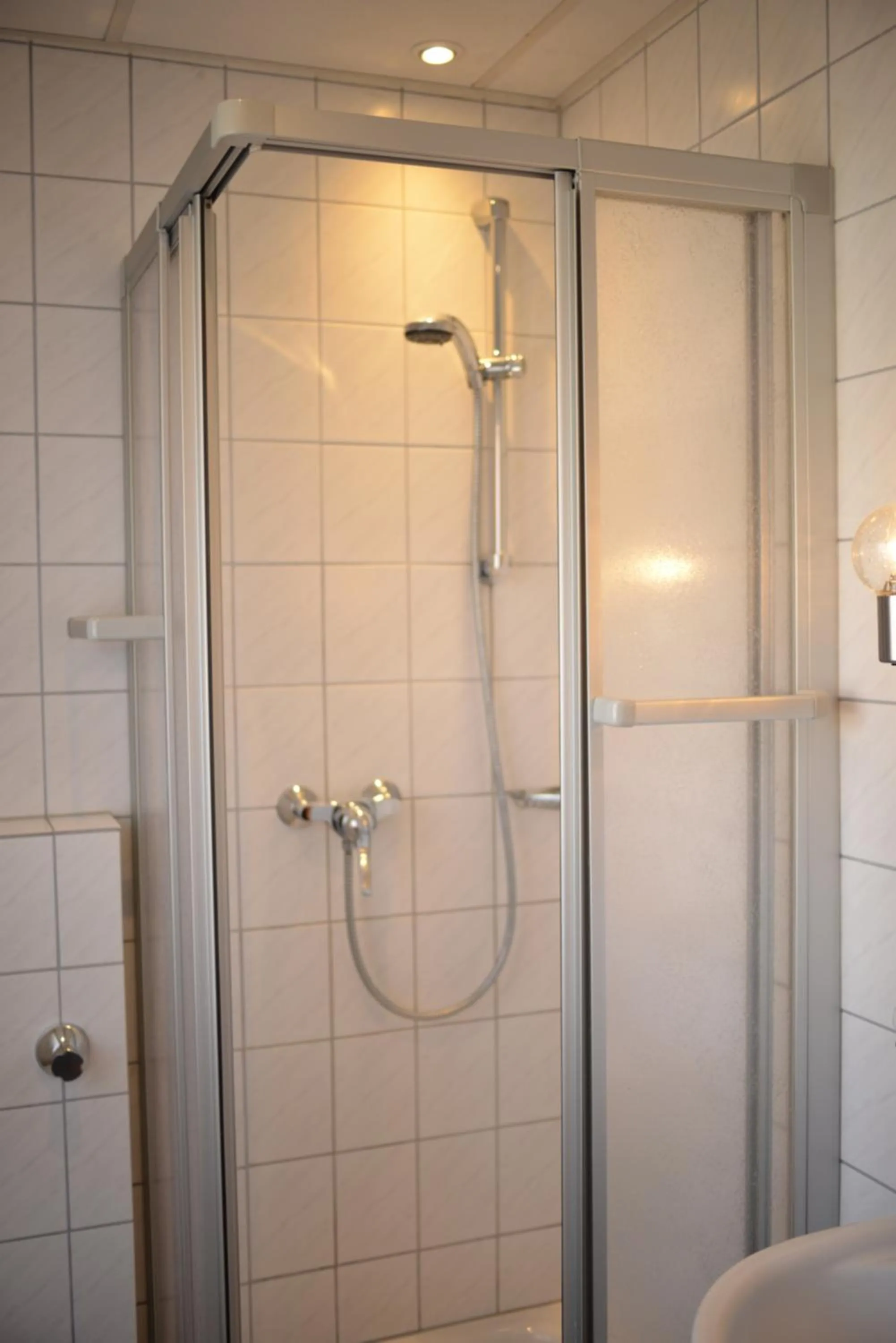 Shower in Hotel Zur Stadt Cassel