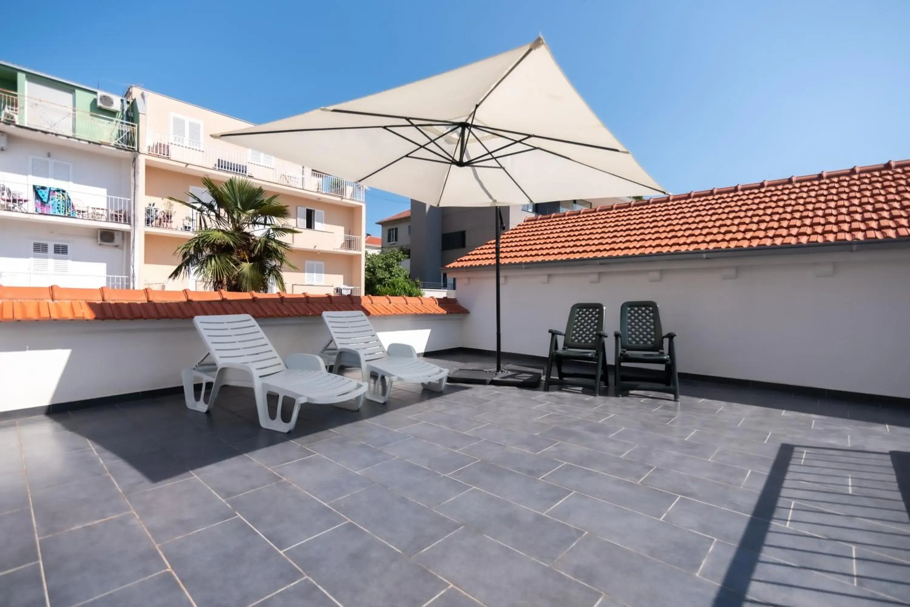 Private house with garden near the Bacvice beach - Ksenia Private house with garden near the Bacvice beach - Ksenia