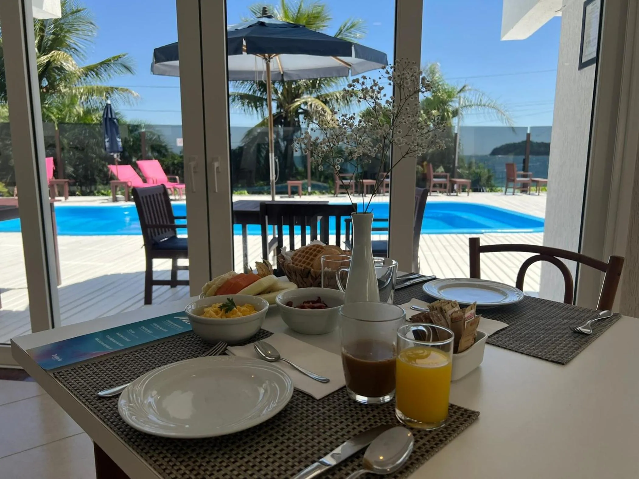 Food and drinks in Bombinhas Blue Suítes