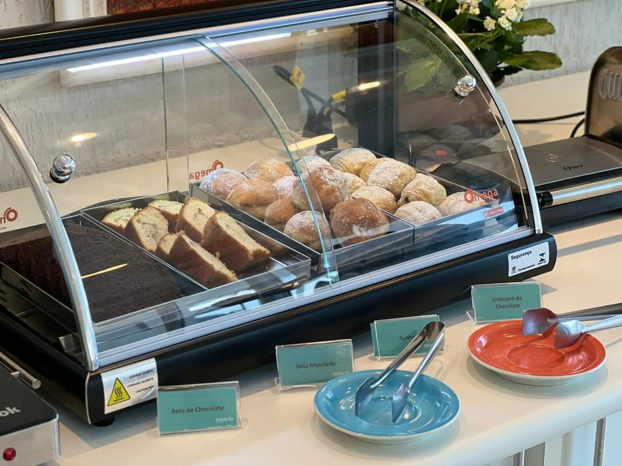 Breakfast in Bombinhas Blue Suítes