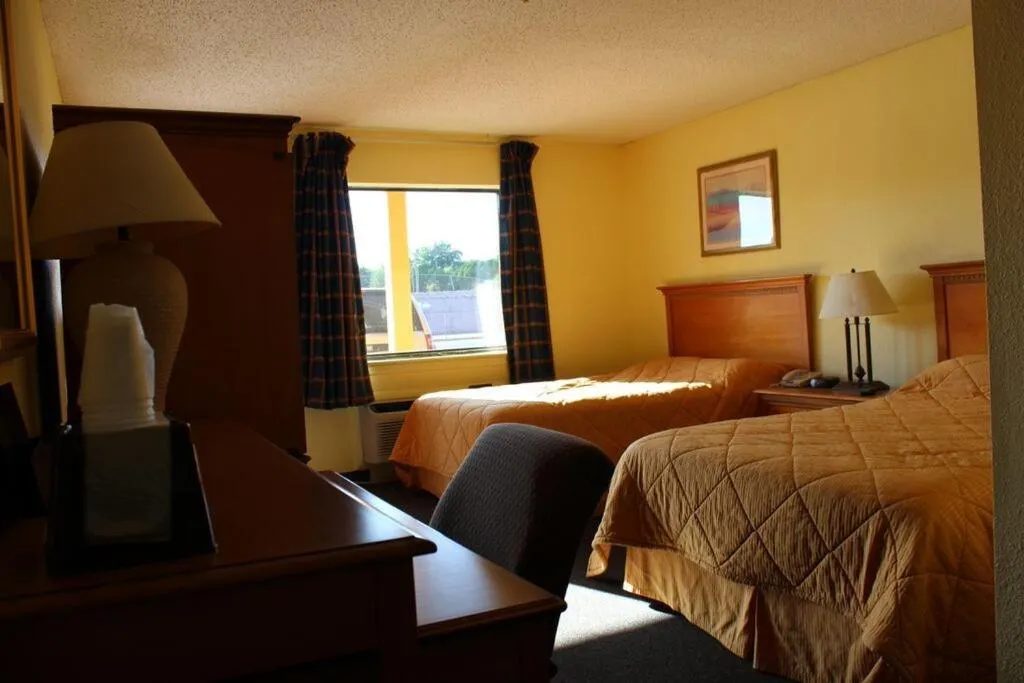 Park Hill Inn and Suites