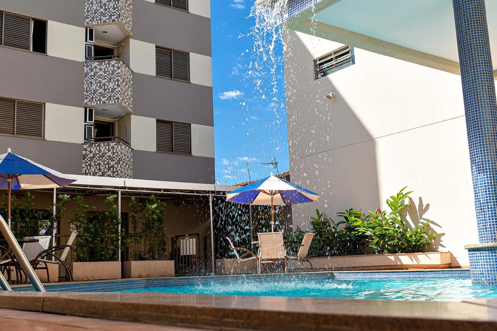 Swimming pool in Brumado Hotel