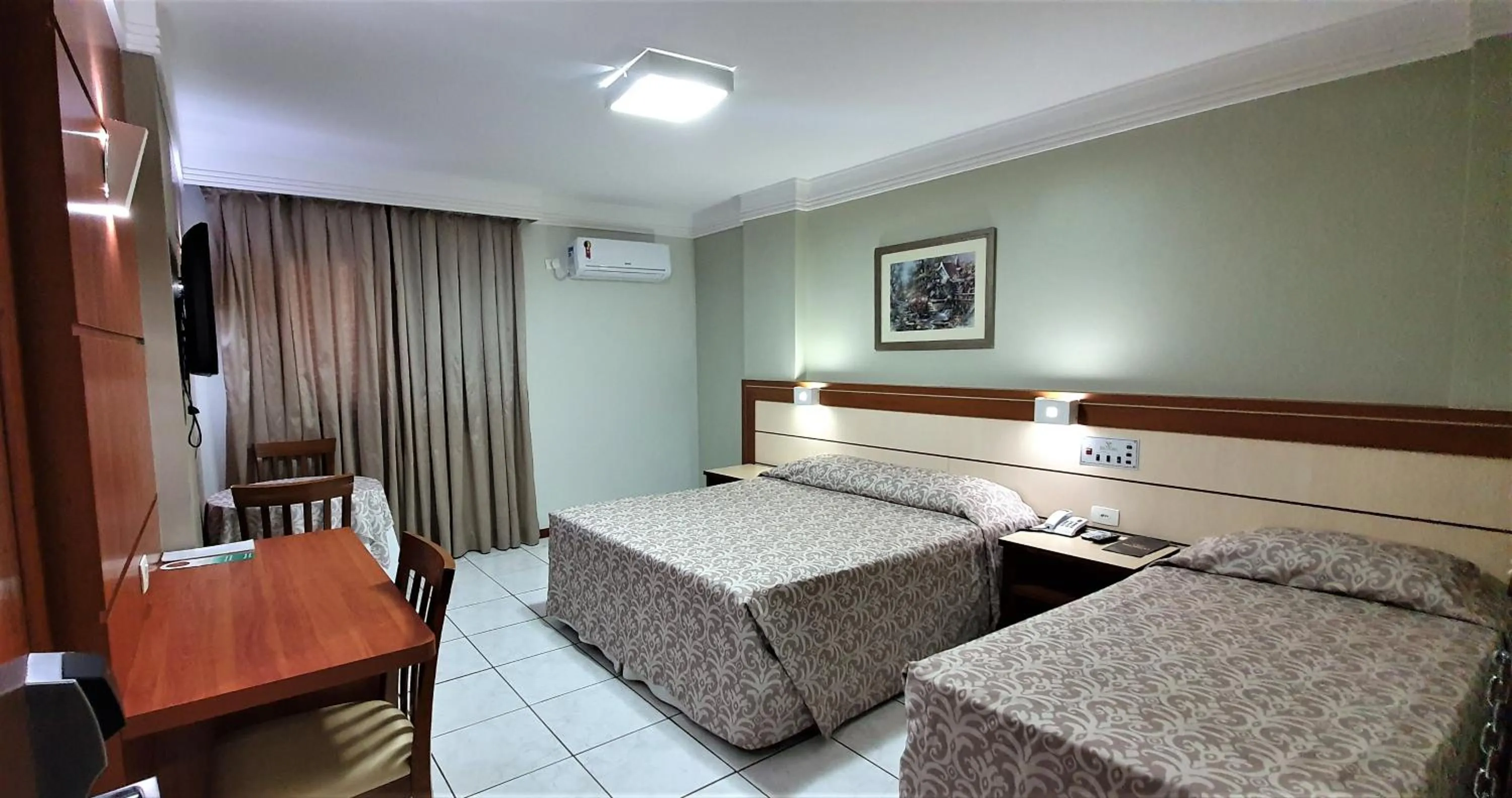 Photo of the whole room, Bed in Brumado Hotel