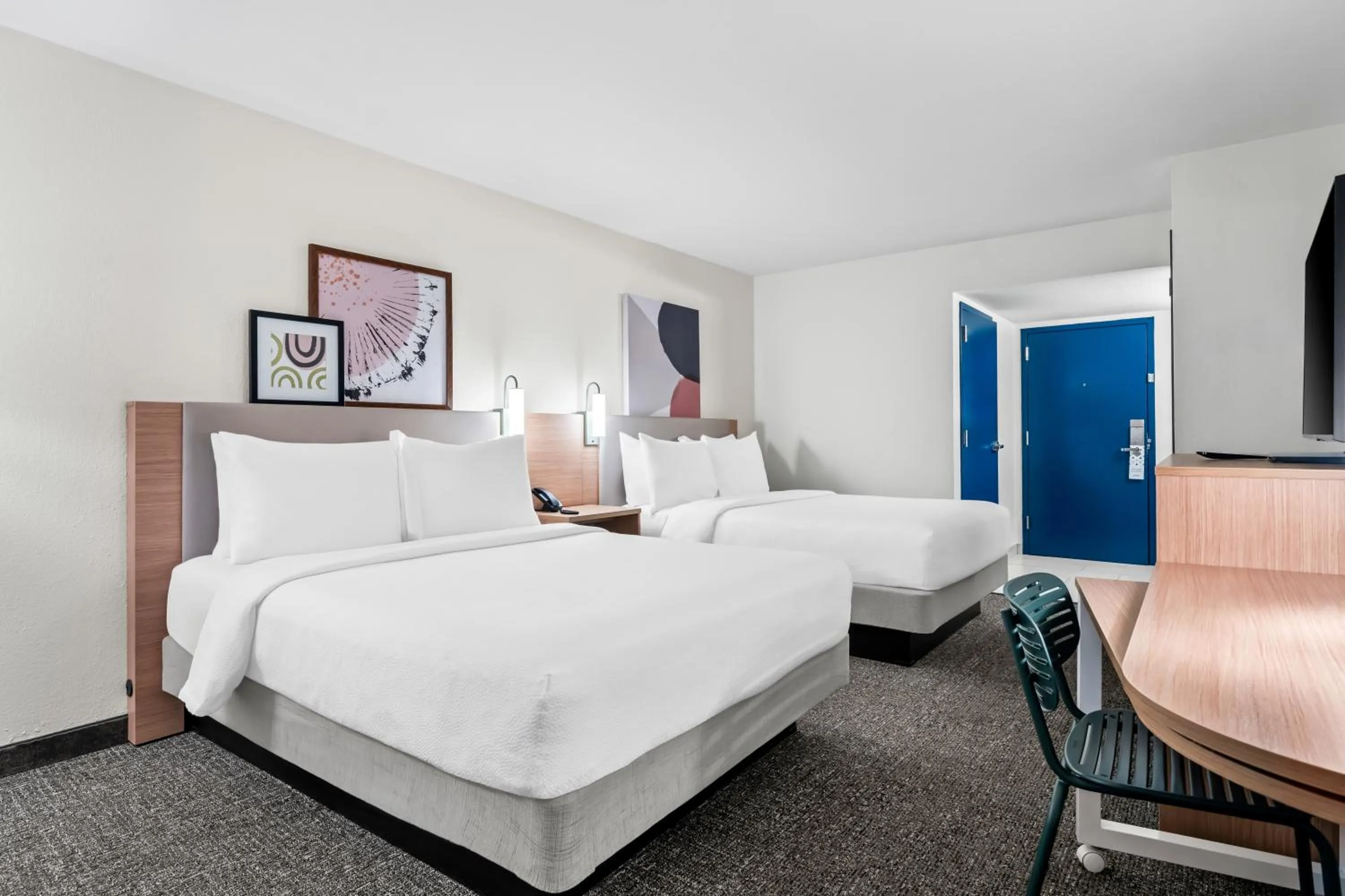 Bed in Spark by Hilton Orlando near Universal