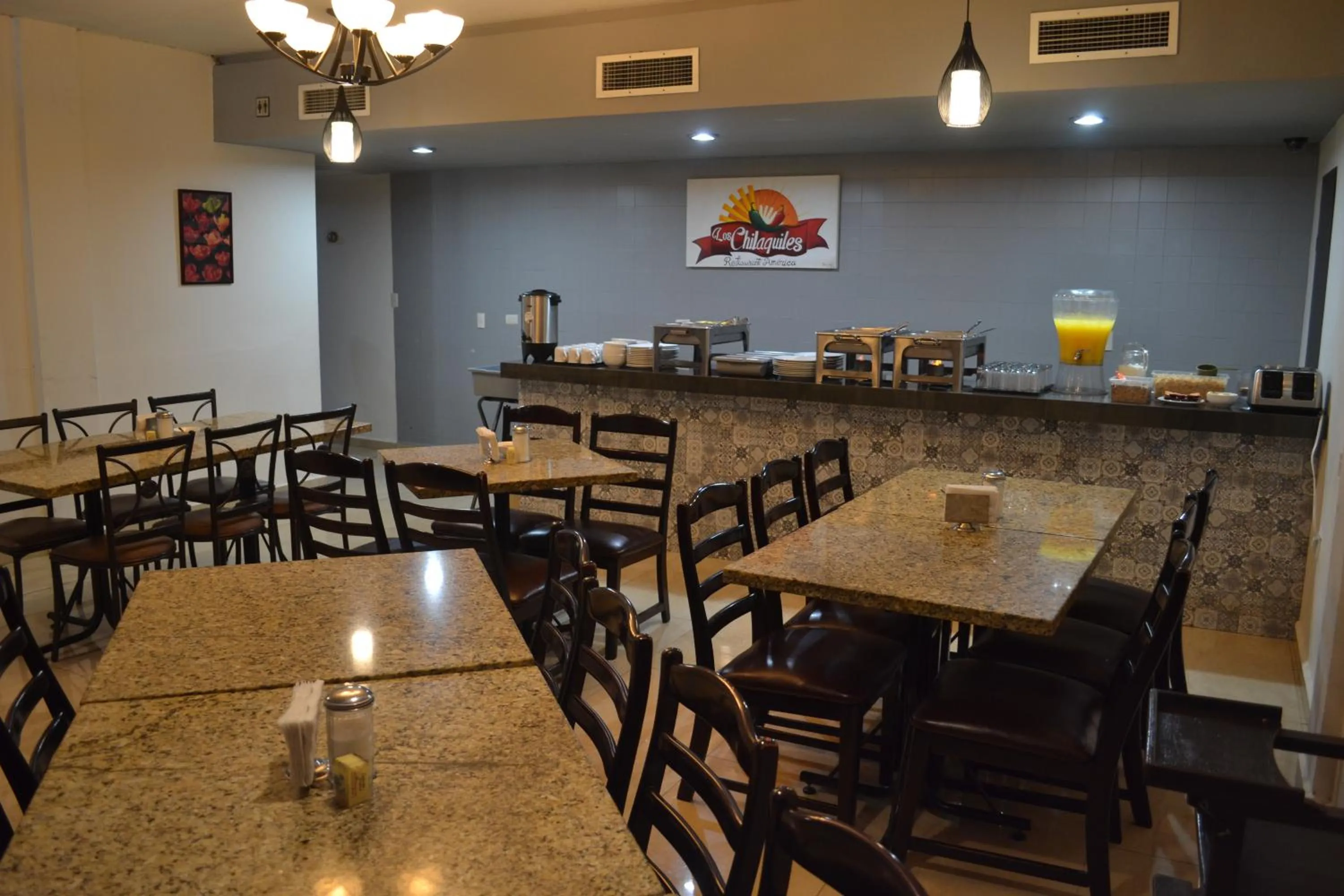 Restaurant/places to eat in Hotel America Centro