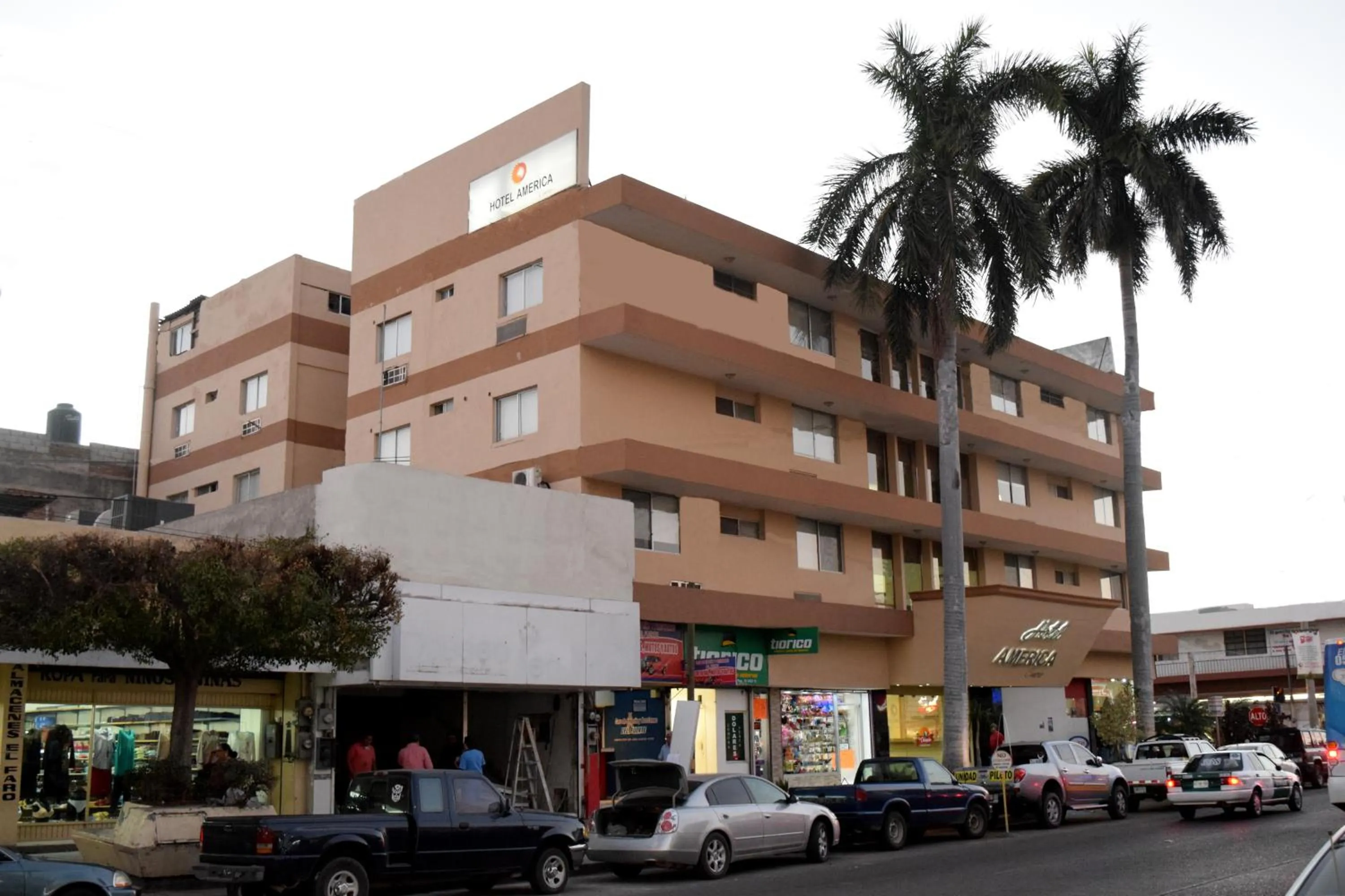 Facade/entrance in Hotel America Centro