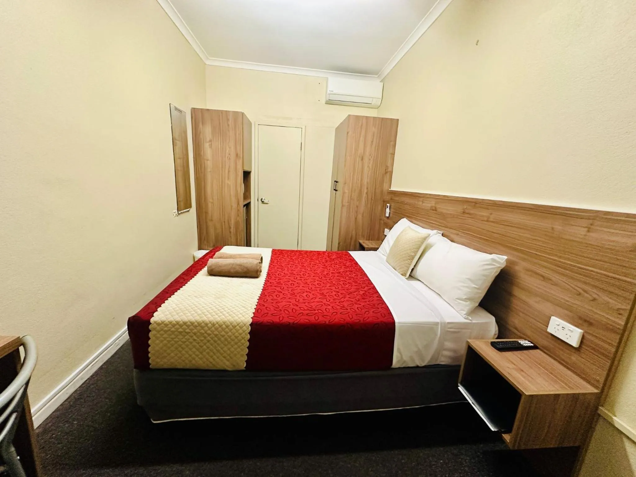 Bed in Wattle Tree Motel