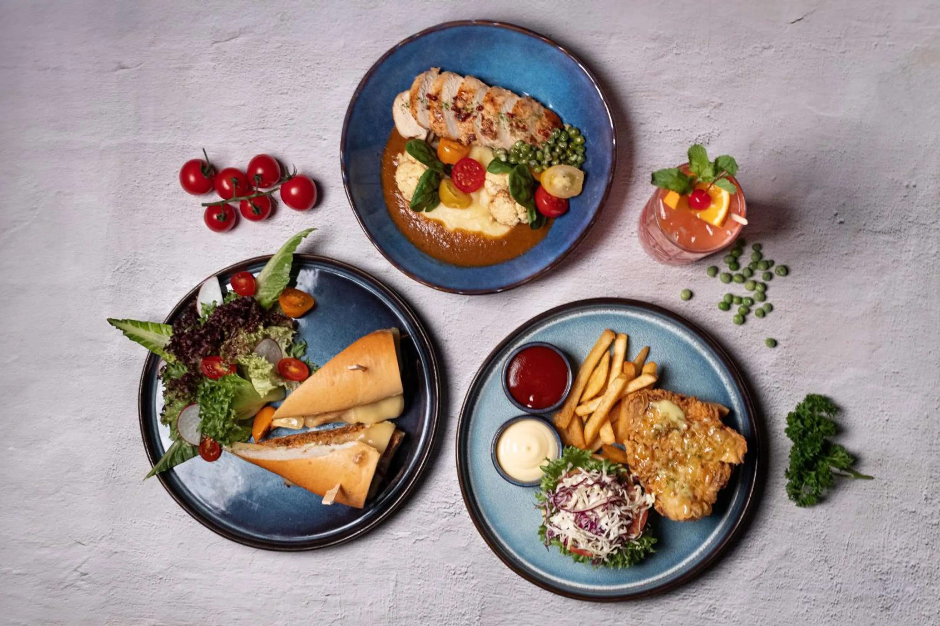 Restaurant/places to eat in DoubleTree by Hilton Sukhumvit Bangkok