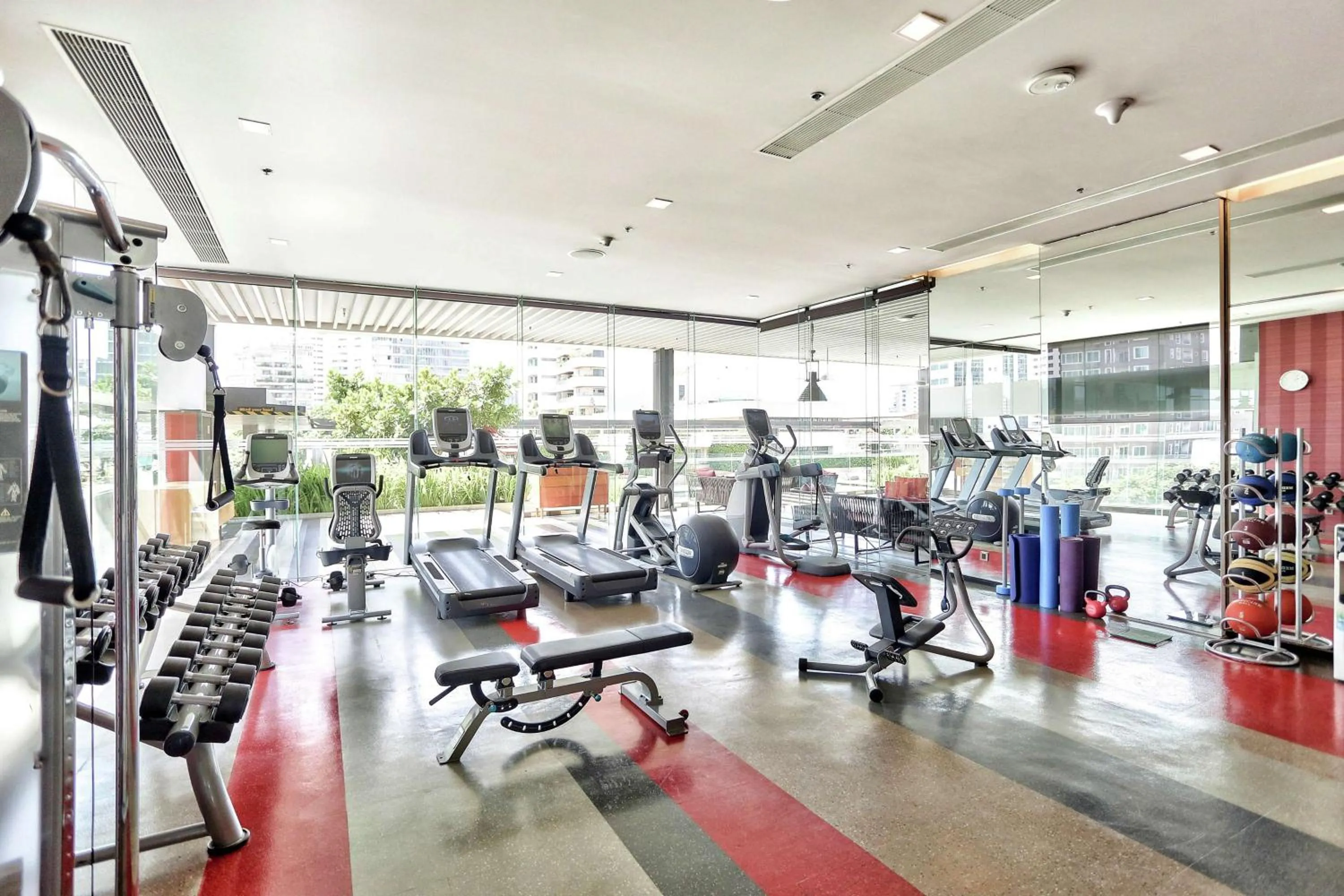 Fitness centre/facilities in DoubleTree by Hilton Sukhumvit Bangkok