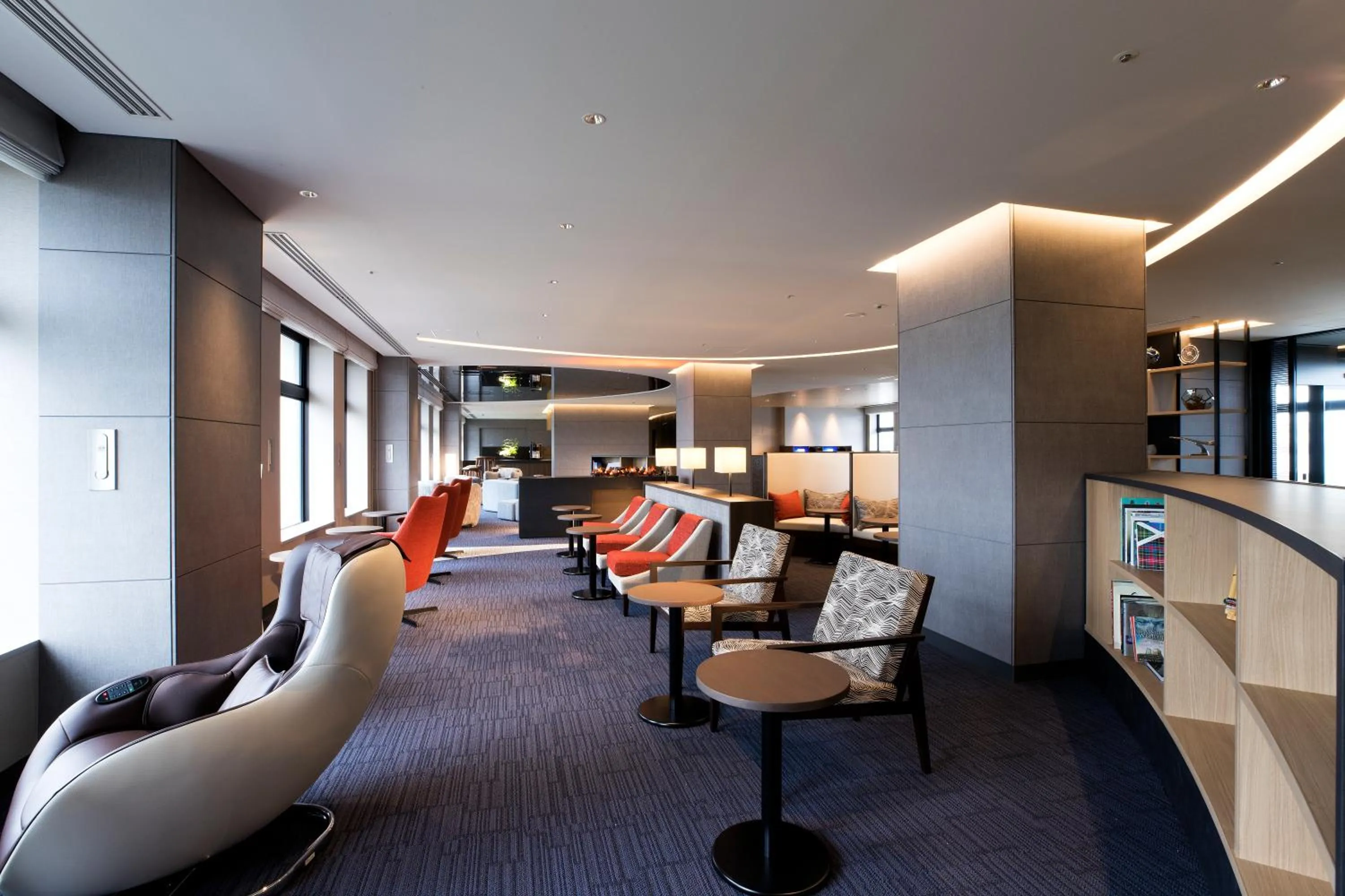 Communal lounge/ TV room in Centrair Hotel