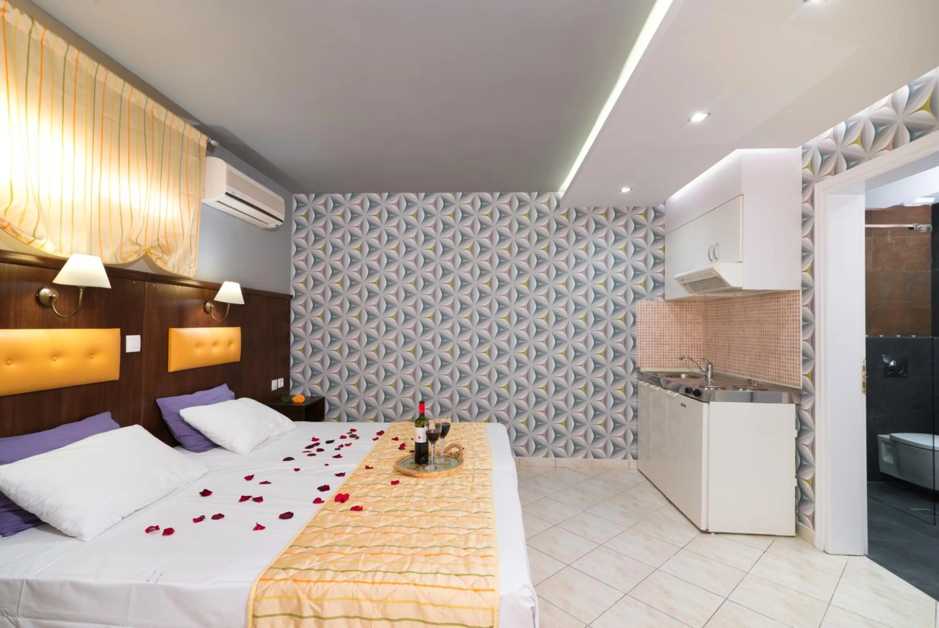 Bed in Hotel Asterias