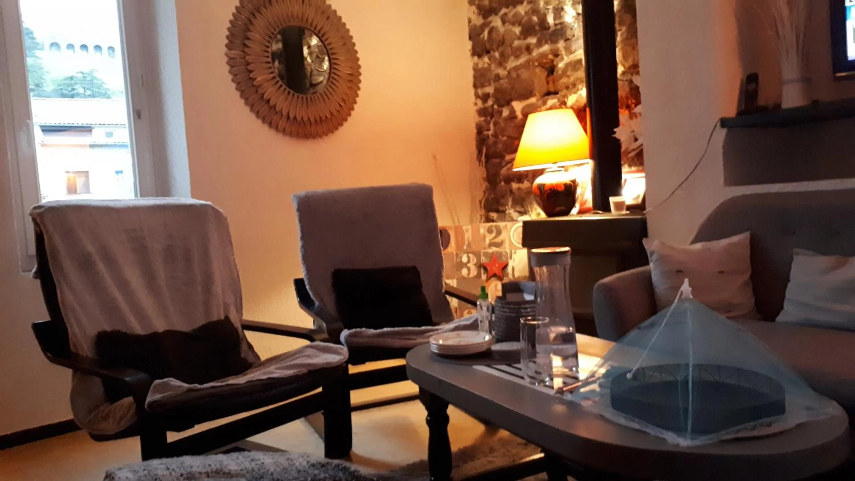 Living room in Les MIRABELLES chambres d'hôtes